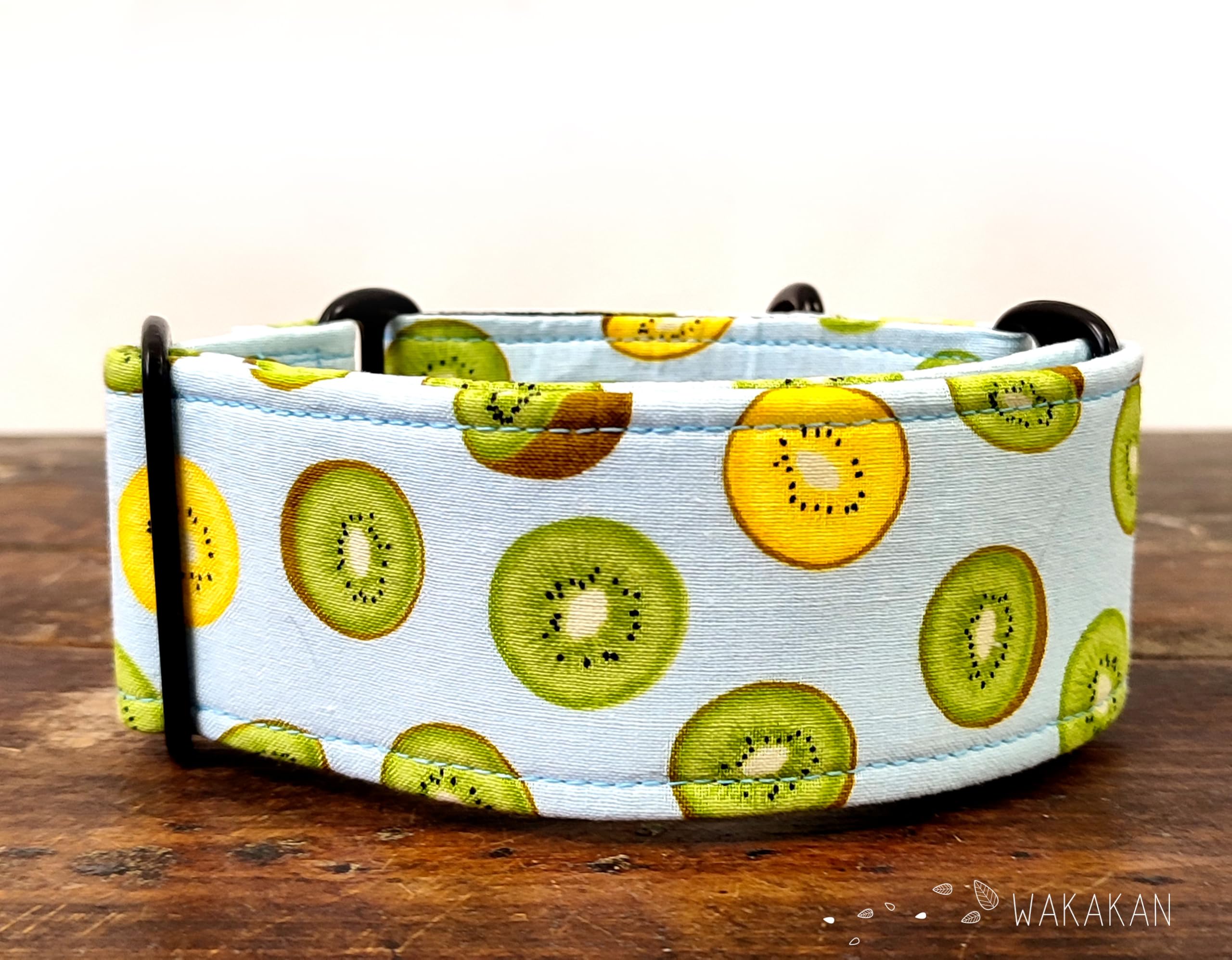 Collar Martingale Para Perro: Juicy Kiwi, Hecho a Mano en España por Wakakán