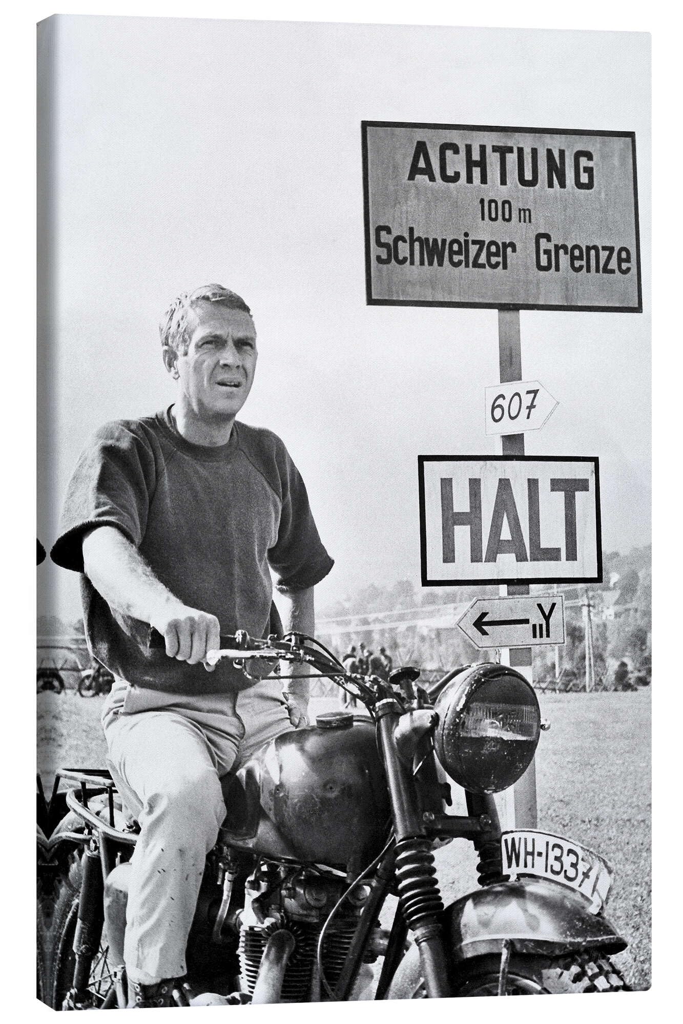 Posterlounge Steve McQueen in Gesprengte Ketten Leinwandbild | 60 x 90 cm von Celebrity Collection Schwarz-Weiß Wandbilder Wanddeko