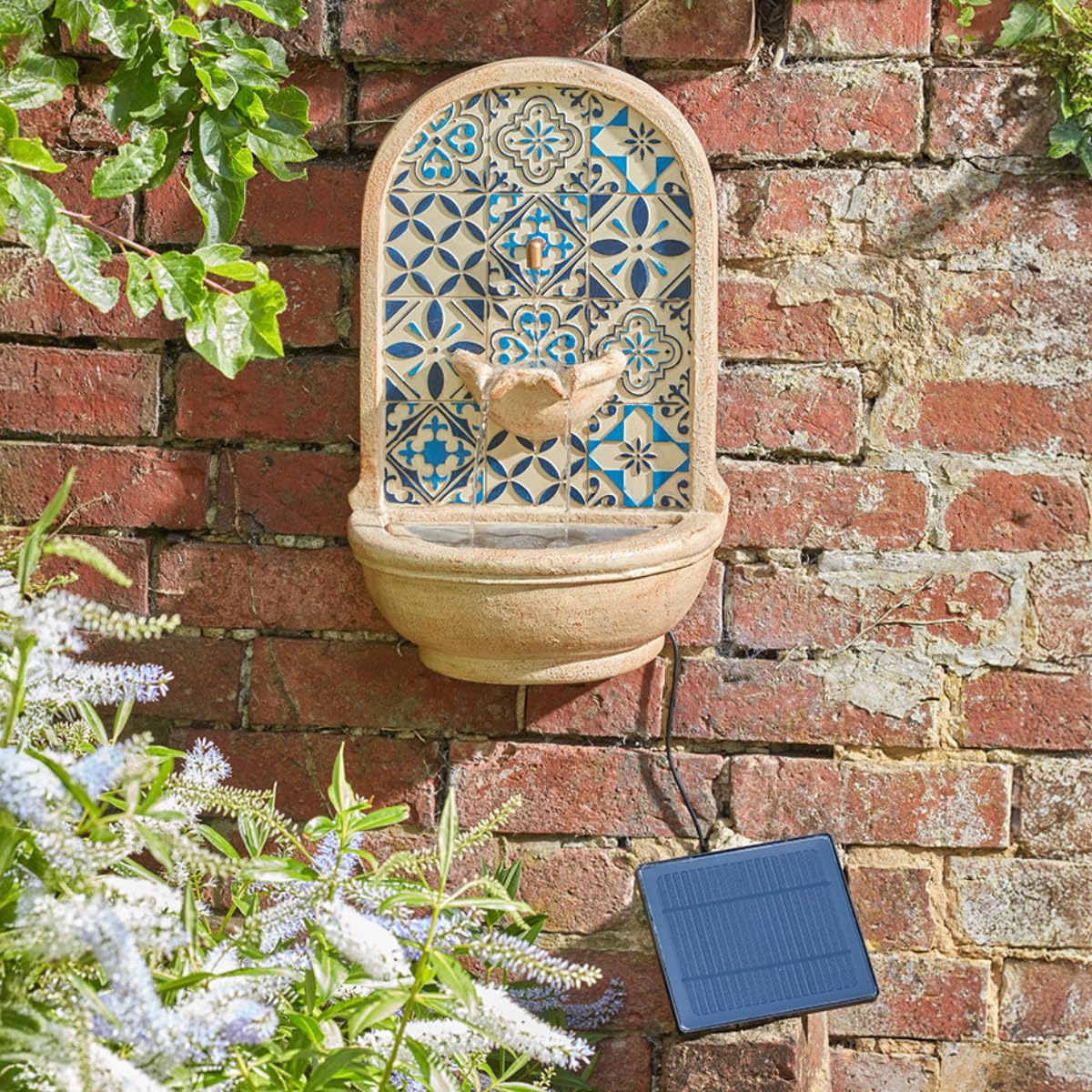 Festive Lights - Fontana solare da parete Aragon da 50 cm con design a mosaico - Poliresina multicolore, grado di protezione IP44, funzione giardino all'aperto - Batteria ricaricabile, pompa di