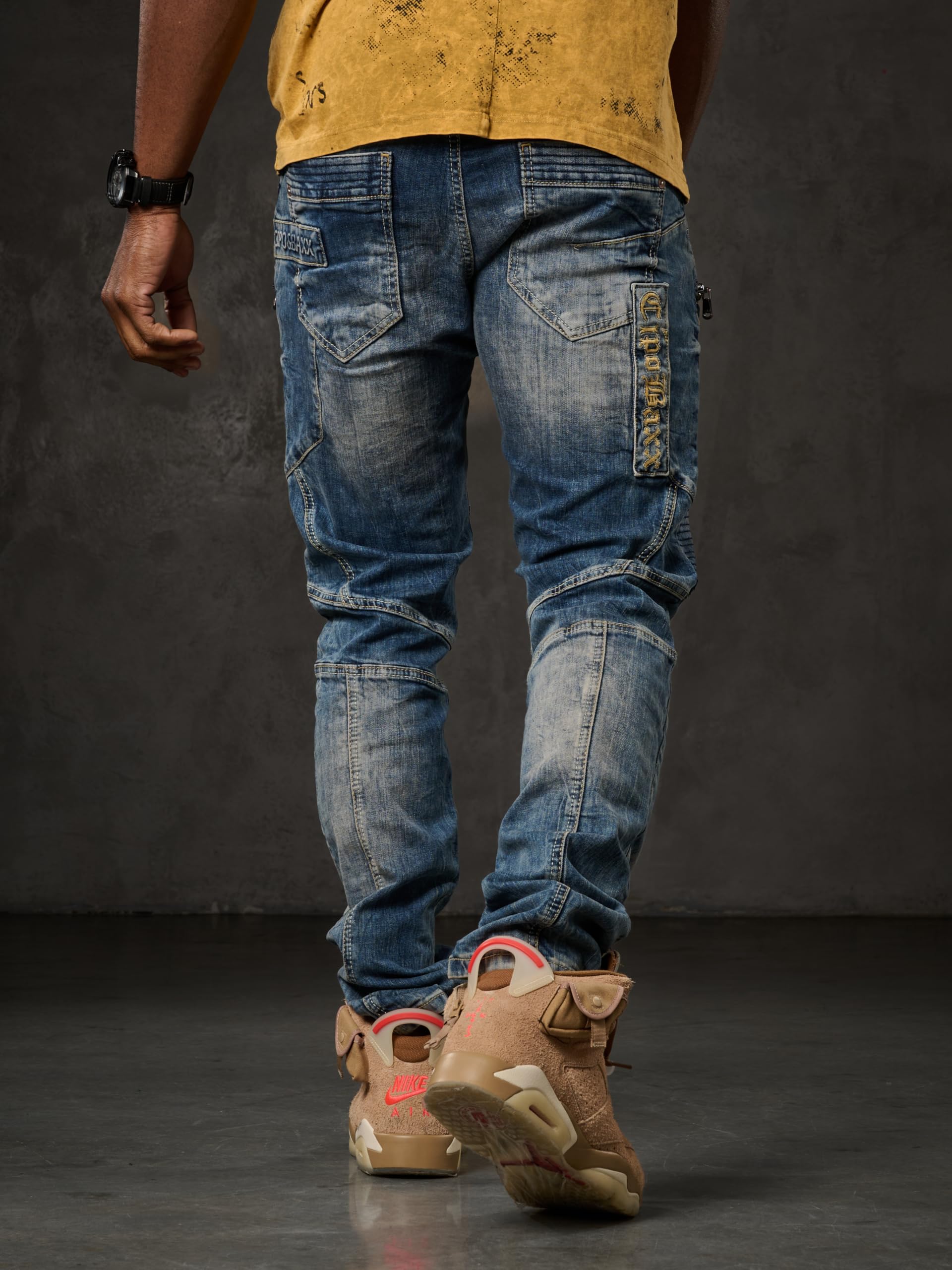 Cipo & Baxx Herrenhose | Destroyed, Farbkleckse & Allover Design mit Nieten & Strass | Rock Style