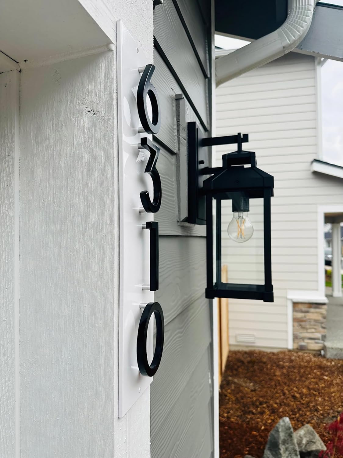 Montague Metal Products Floating Modern 4‘’ Number Vertical Address Plaque-Assembled-Address Sign-House numbers sign-Aluminum-Easy to Install-Vertical-4 Digit