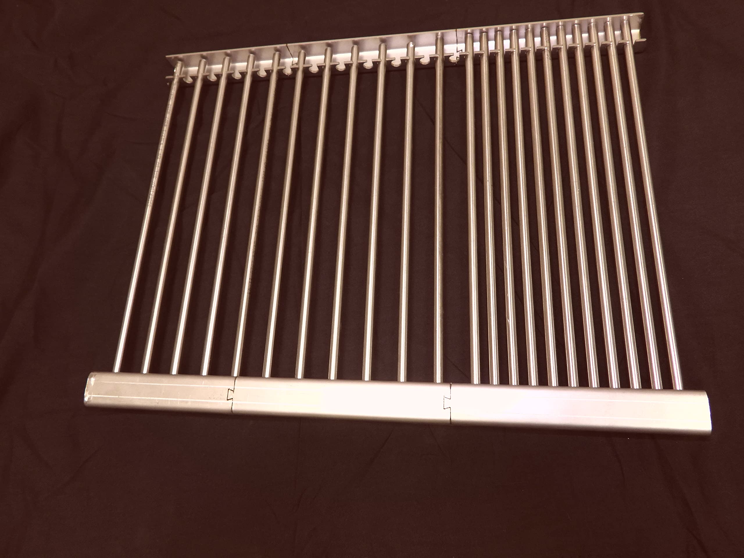 Ruszt do grilla Enders Monroe 3 ze stali nierdzewnej 420 x 495 mm, regulowany we wszystkich rozmiarach i rozkładany -V2A – świetna część zamienna do różnych grilli gazowych – (420 x 495 x 2 mm z rusztem do grillowania 22R)