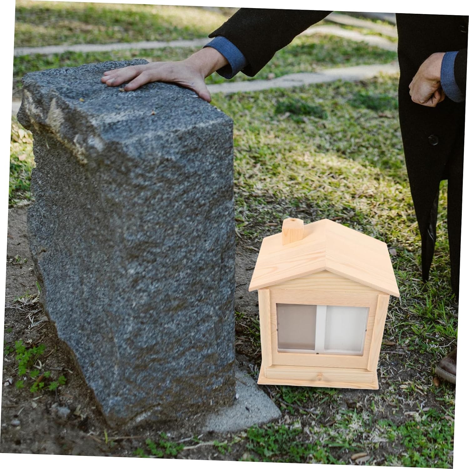 Milisten Wooden Pet Urn for Ashes Stylish Cremation Container for Dogs Cats Portable Memorial Design for Cherishing Pet Memories