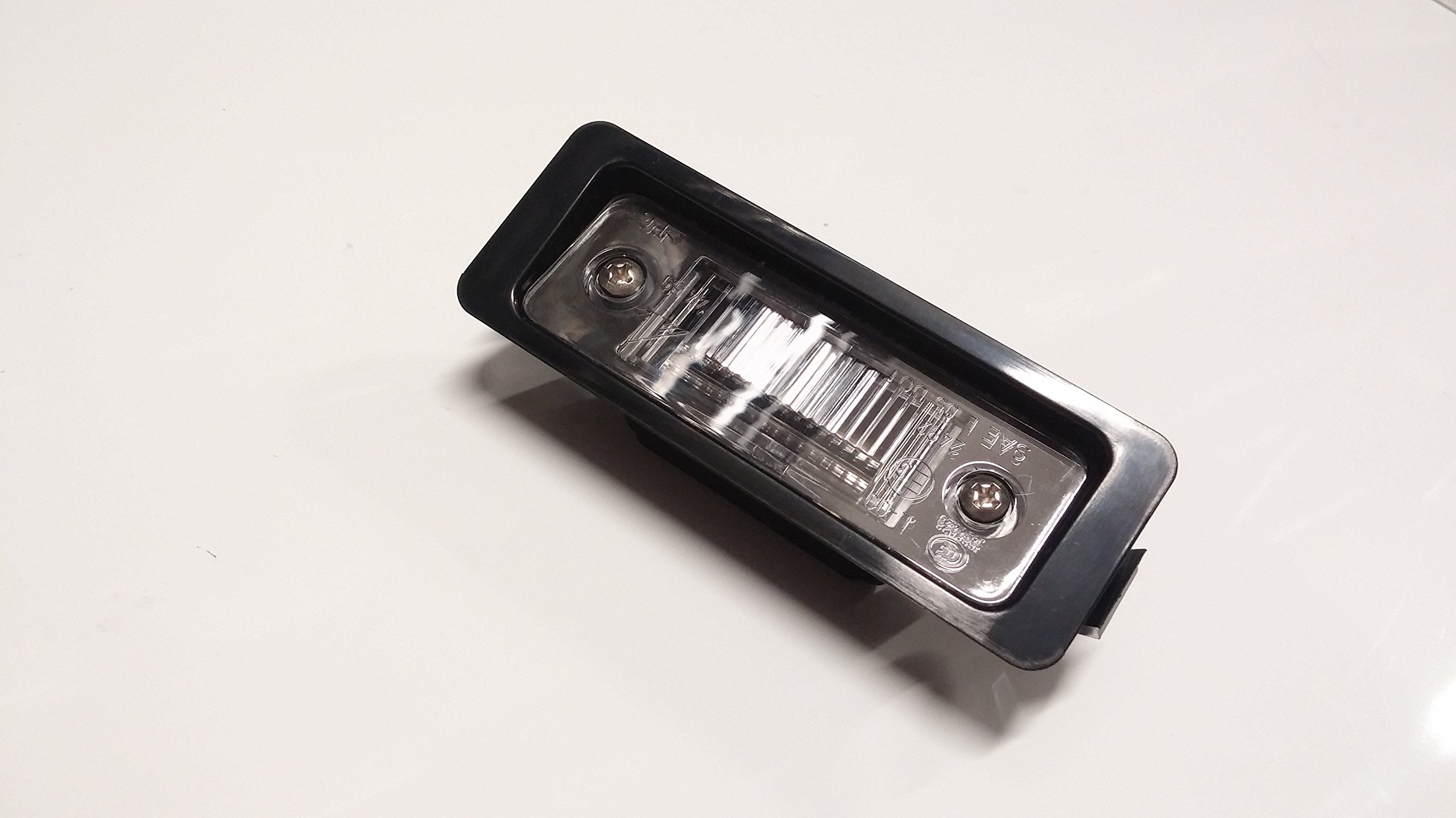 Genuine Volvo 31213991, License Plate Lamp Body