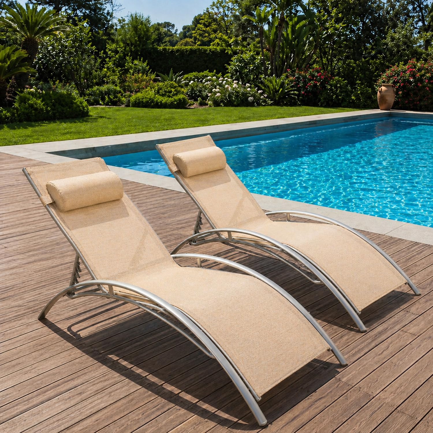 Set 2 Lettini Prendisole Reclinabili Da Giardino Con Schienale Regolabile 5 Posizioni In Textilene Traspirante Per Piscina Terrazza Relax Outdoor 59 x 158 x 81.5 Cm Beige
