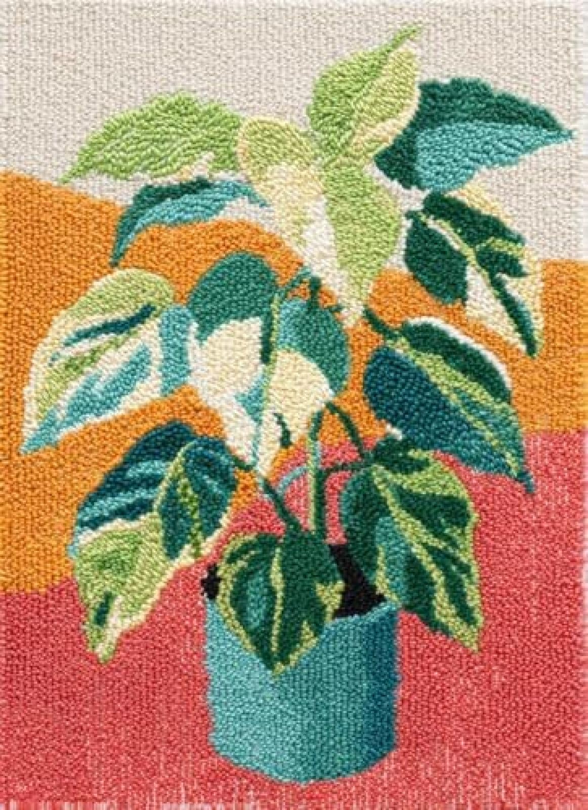 XDEGHUANGSS Latch Hook Rug Kit Epipremnum Aureum Plant with Pre-Printed Mat Cover DIY Cushion Crochet Yarn Hooking Craft Set for Floor Decor 38x52cm