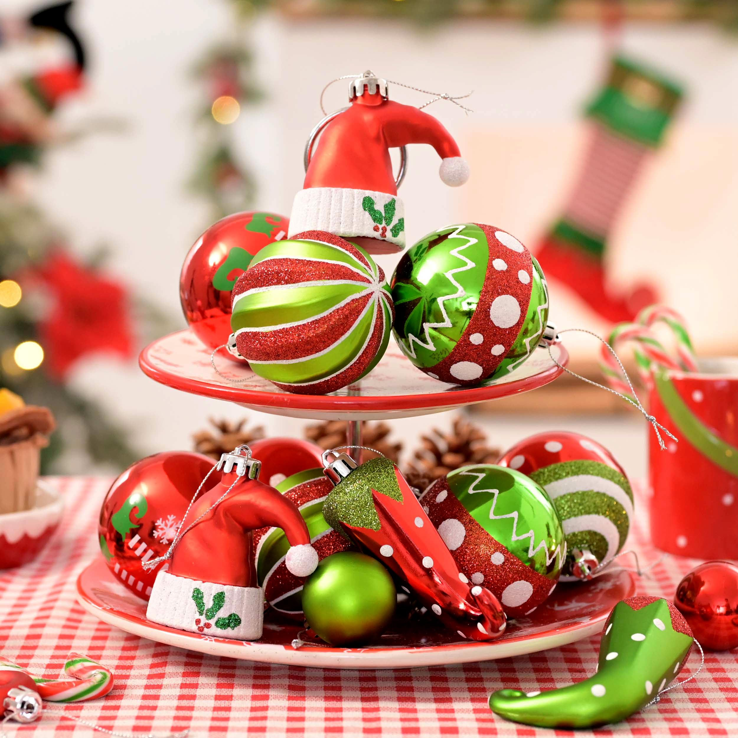 Valery Madelyn Lot de 70 décorations de Noël incassables à Suspendre pour Sapin de Noël (Rouge, Vert, Blanc)