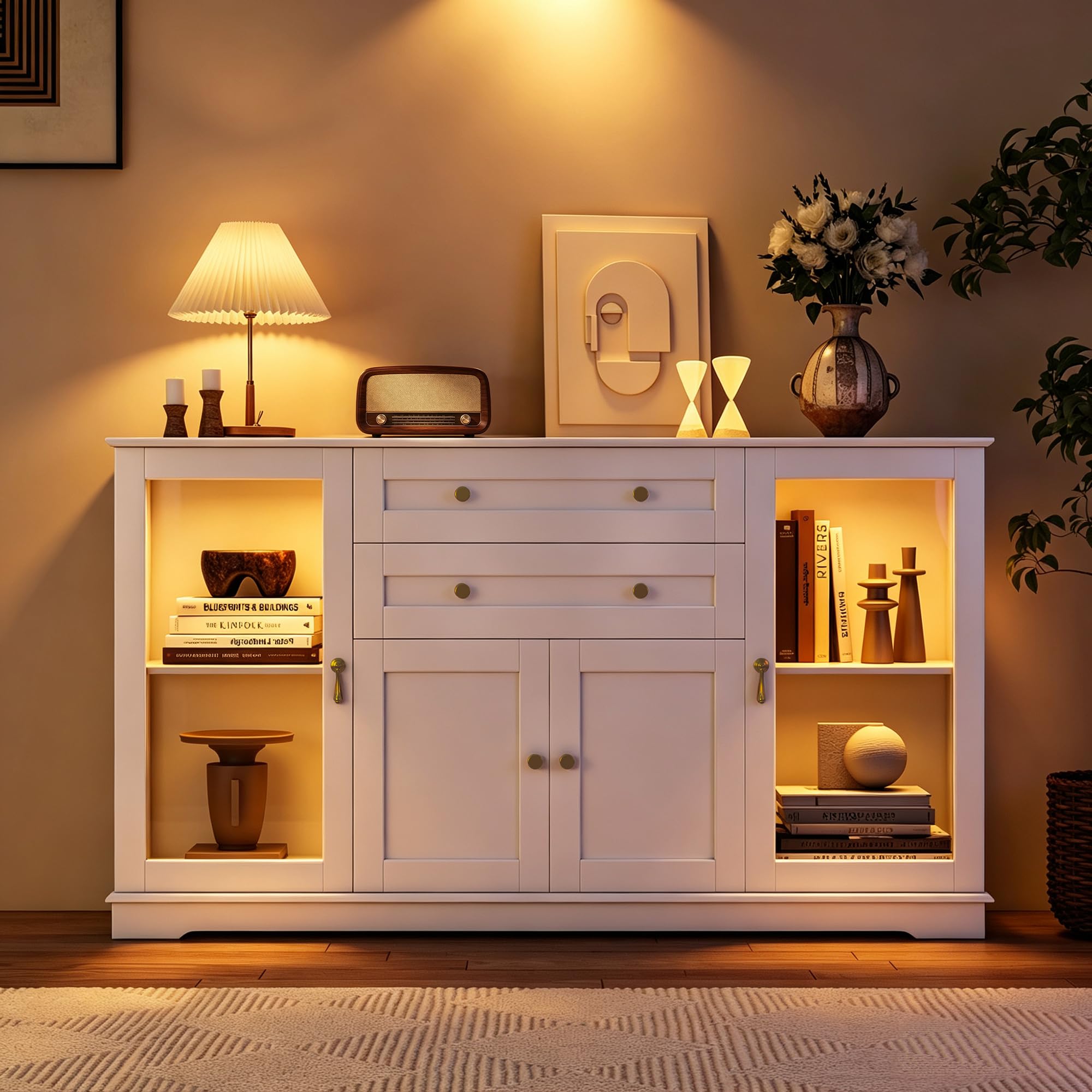 Sideboard mit RGB LED Beleuchtung 7 Dynamische Farben Fernbedienung, Breite Kommode 140cm Verstellbare Böden Metallgriffe, Vitrine 6 Ebenen Stauraum, Esszimmer Wohnzimmer, 40x140x86cm, Weiß