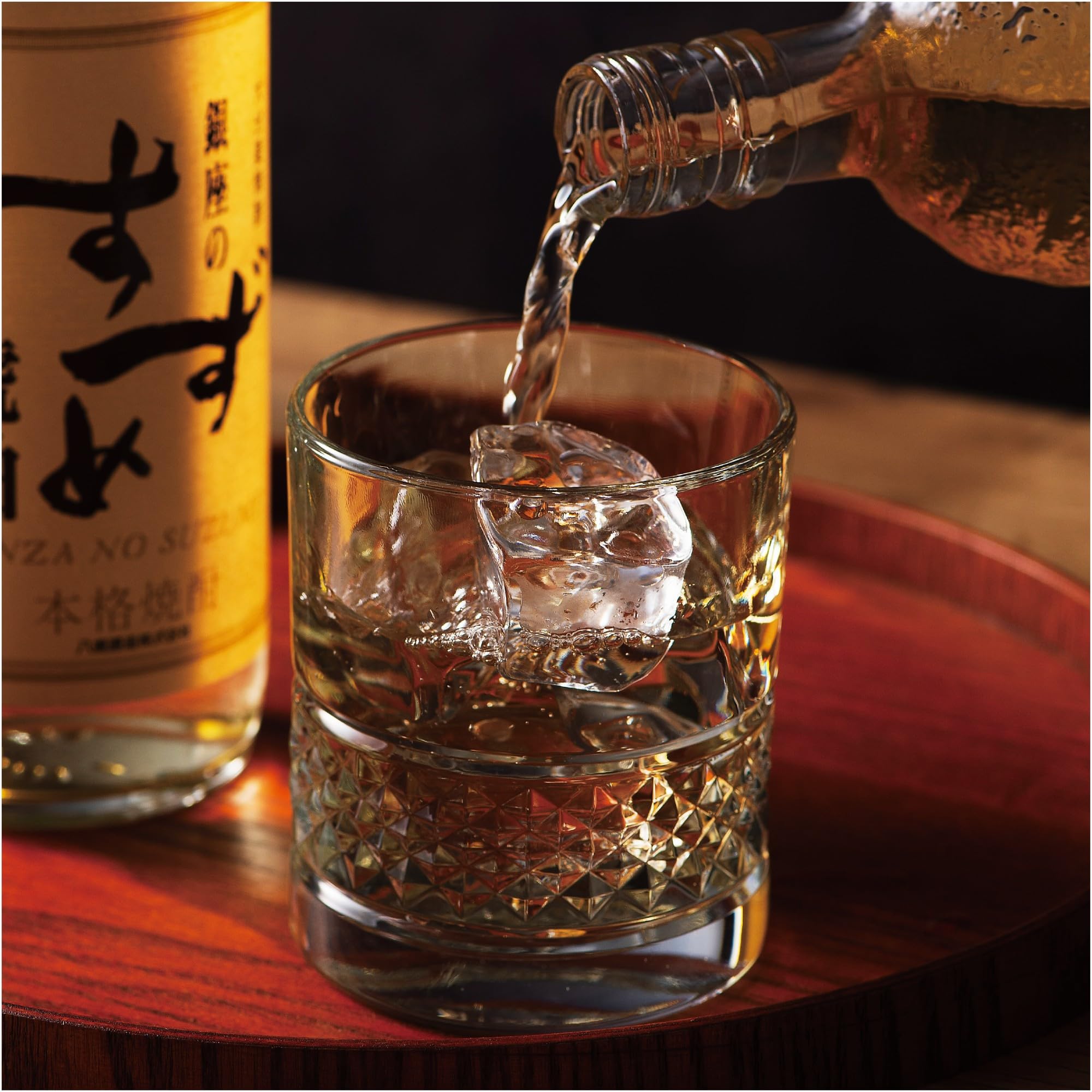 Amazon.co.jp: 八鹿酒造 銀座のすずめ琥珀 麦 25度 瓶 1800ml : 食品