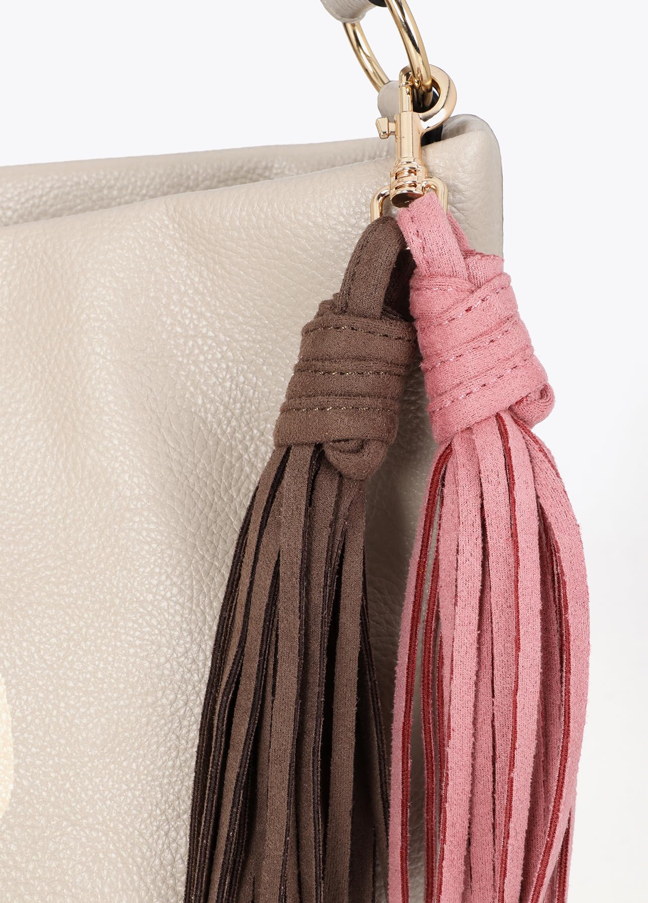 LOLA CASADEMUNT Shopper efecto piel con pompones a contraste