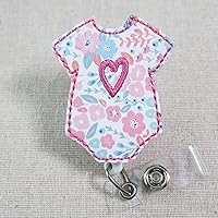 Vista 2 de Carrete de identificación retráctil de corazón rosa para enfermeras de trabajo de parto y parto, NICU u obstetra