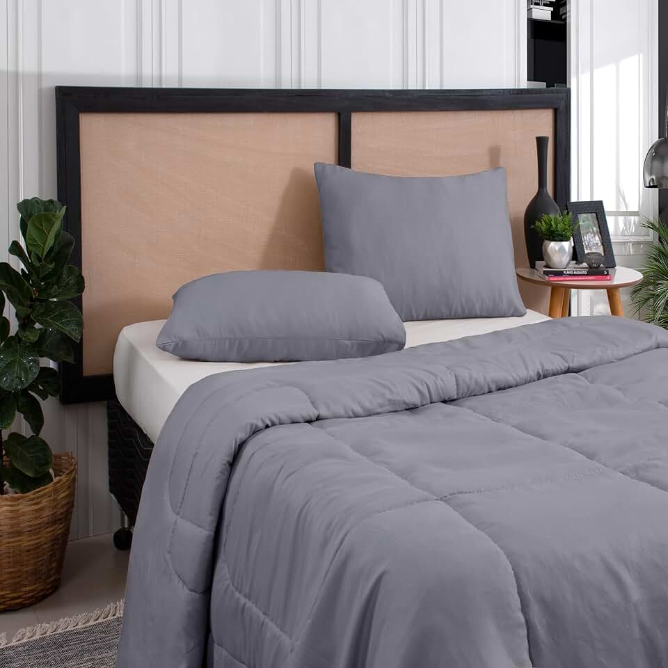 Edredom Casal Queen Margarida 3 Peças | Microfibra Antialérgica Premium | Macio, Confortável e Elegante | Ideal para Todas as Estações | Noites Aconchegantes e Relaxantes (Cinza)