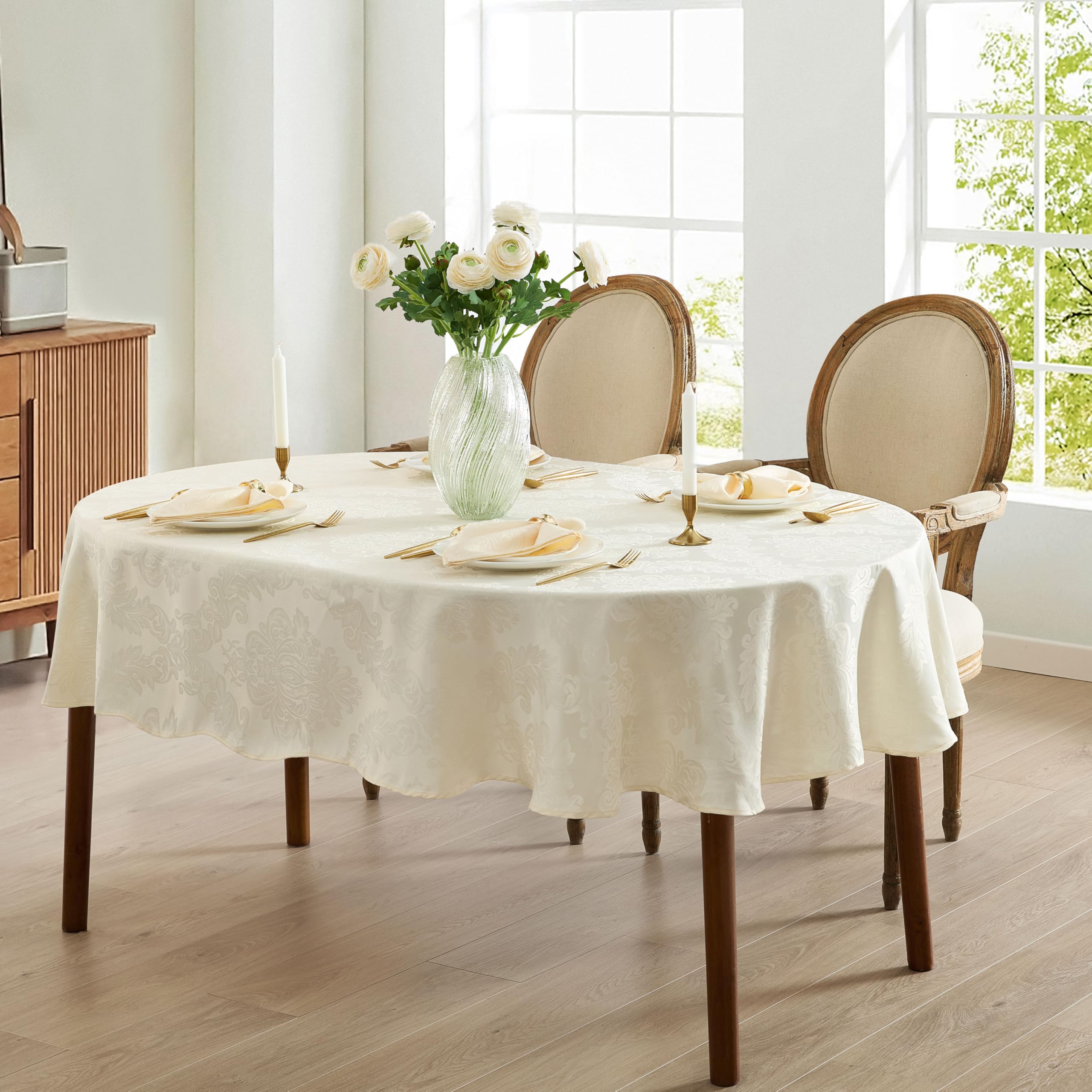 Amazon.com: Newbridge Barcelona Luxury Damask Fabric Tablecloth