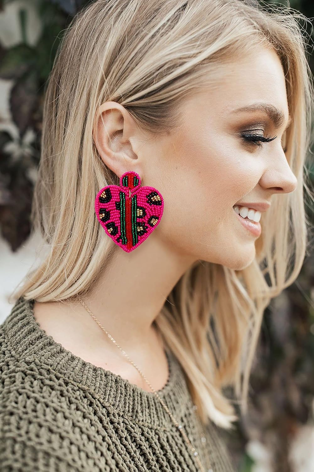Beaded Dangle Earrings for Women Leopard Pattern Bead Heart Earrings Boho Statement Drop Earring Studs for Holiday Birthday Valentine’s Day Gifts