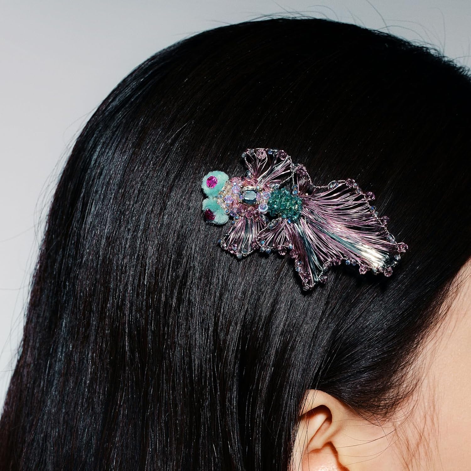 SHE'S FREE STYLE JUST FOR YOU Oriental Elegant Goldfish Hair Clip, Luxurious Handmade Weave Hairpin for Women, Unique Goldfish Design, Side Clip for Bangs, Small Luxury Accessory