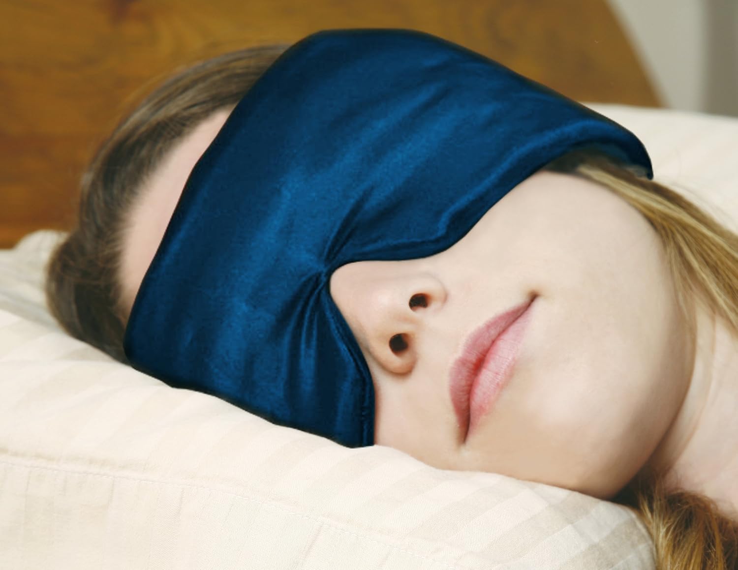 Revolutionary, Patented Sleep Master Deluxe tm Sleep Mask - Featuring Earplugs Storage Pocket and Carry Pouch