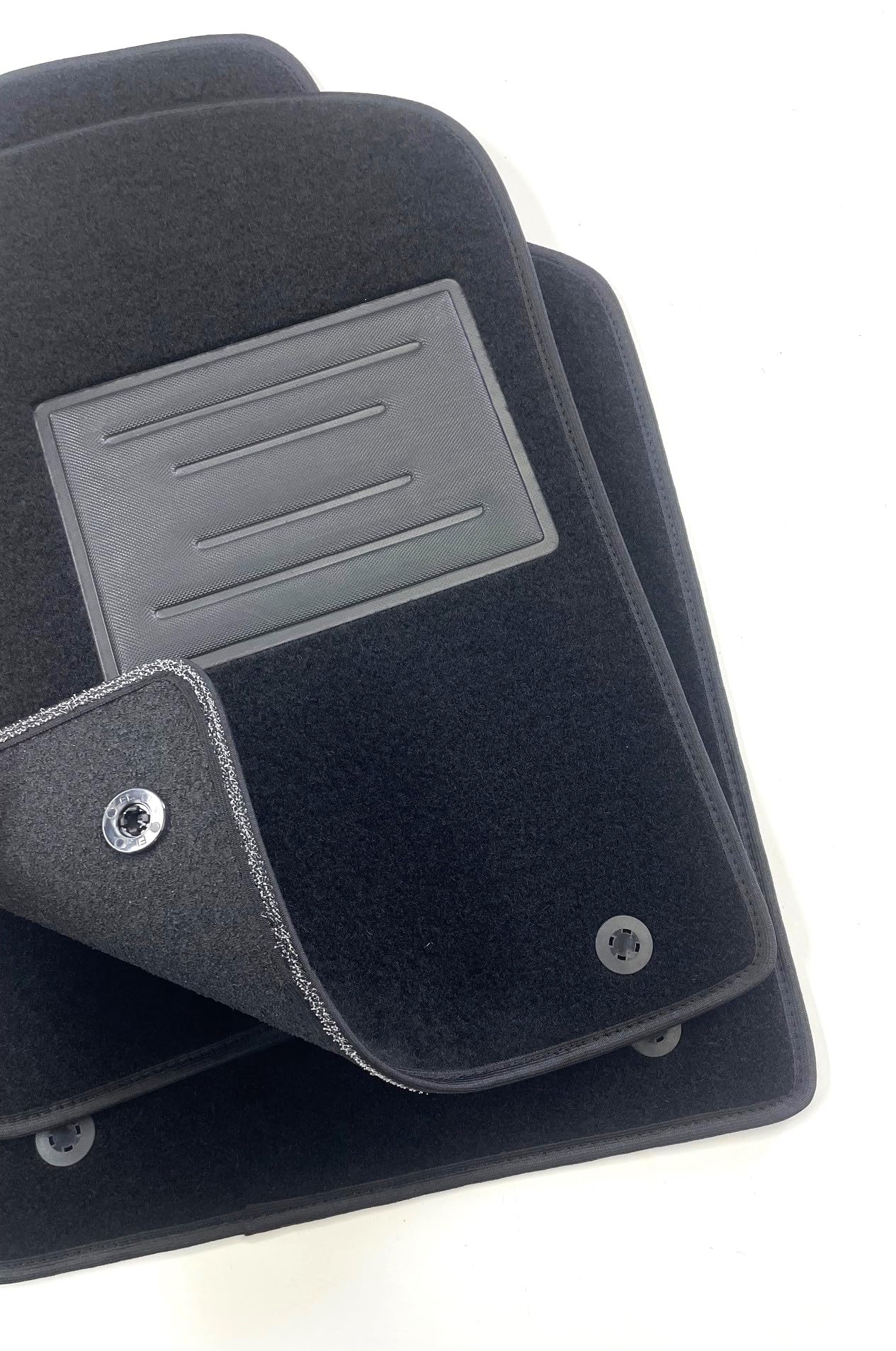 ASC Tappetini Auto Compatibili con Fiat 500 3 Porte 2012-2022, NO HYBRID-ELETTRICA, Moquette, 1 Logo Ricamato, Bordo Nero, Bottoni e Battitacco
