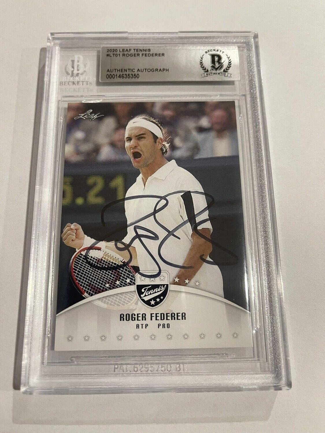 Roger Federer Signed 2020 Leaf Tennis Card IP Slabbed Beckett BAS COA b - Autographed Tennis Cards