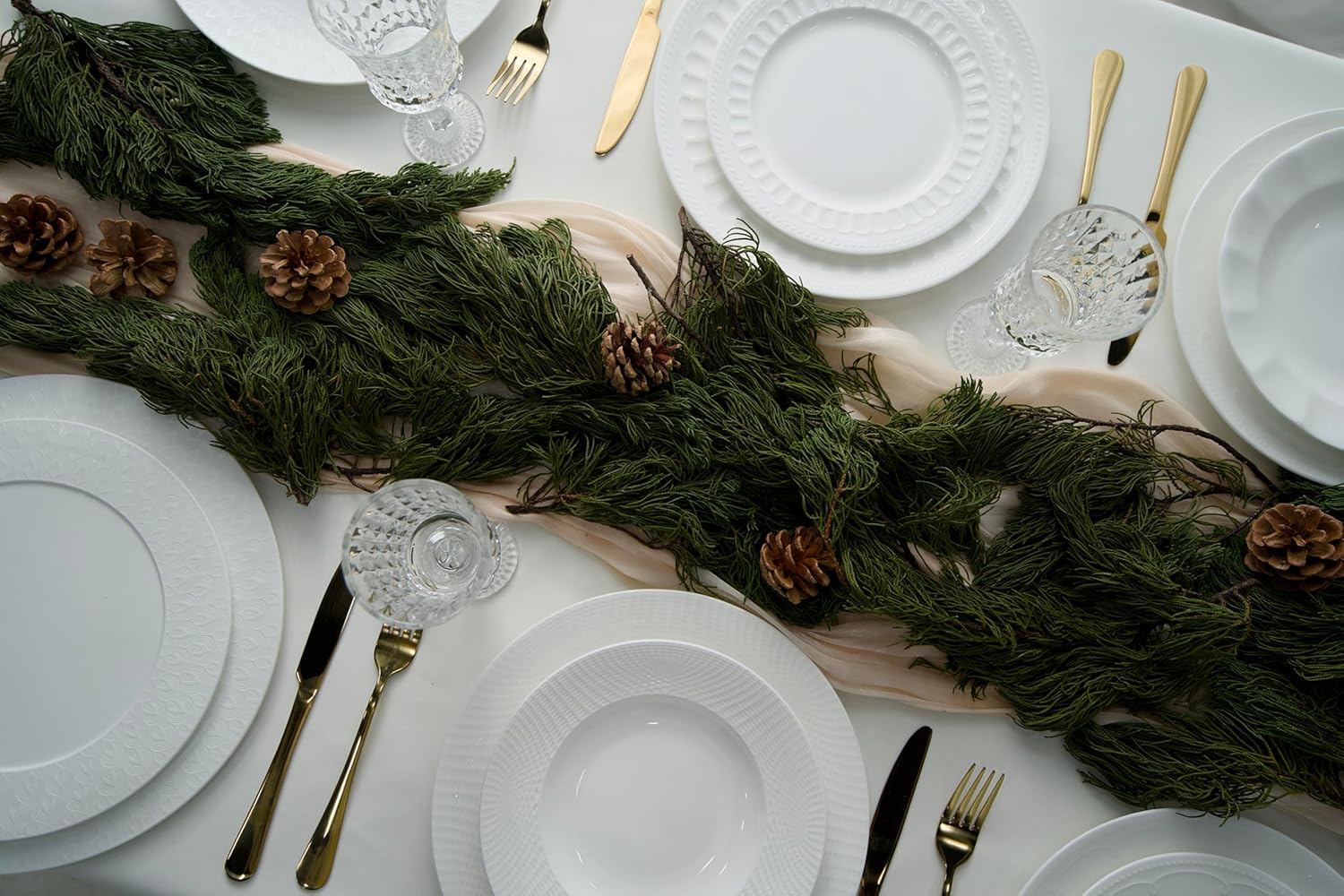 kanthea Bone China Dinner Plates, 10.5'' Ceramic Plates for Pasta, Salad, Dessert, Appetizer, Serving Dishes for Kitchen, Family Plates Set of 4, Microwave, Oven Dishwasher Safe, Embossed Patterns