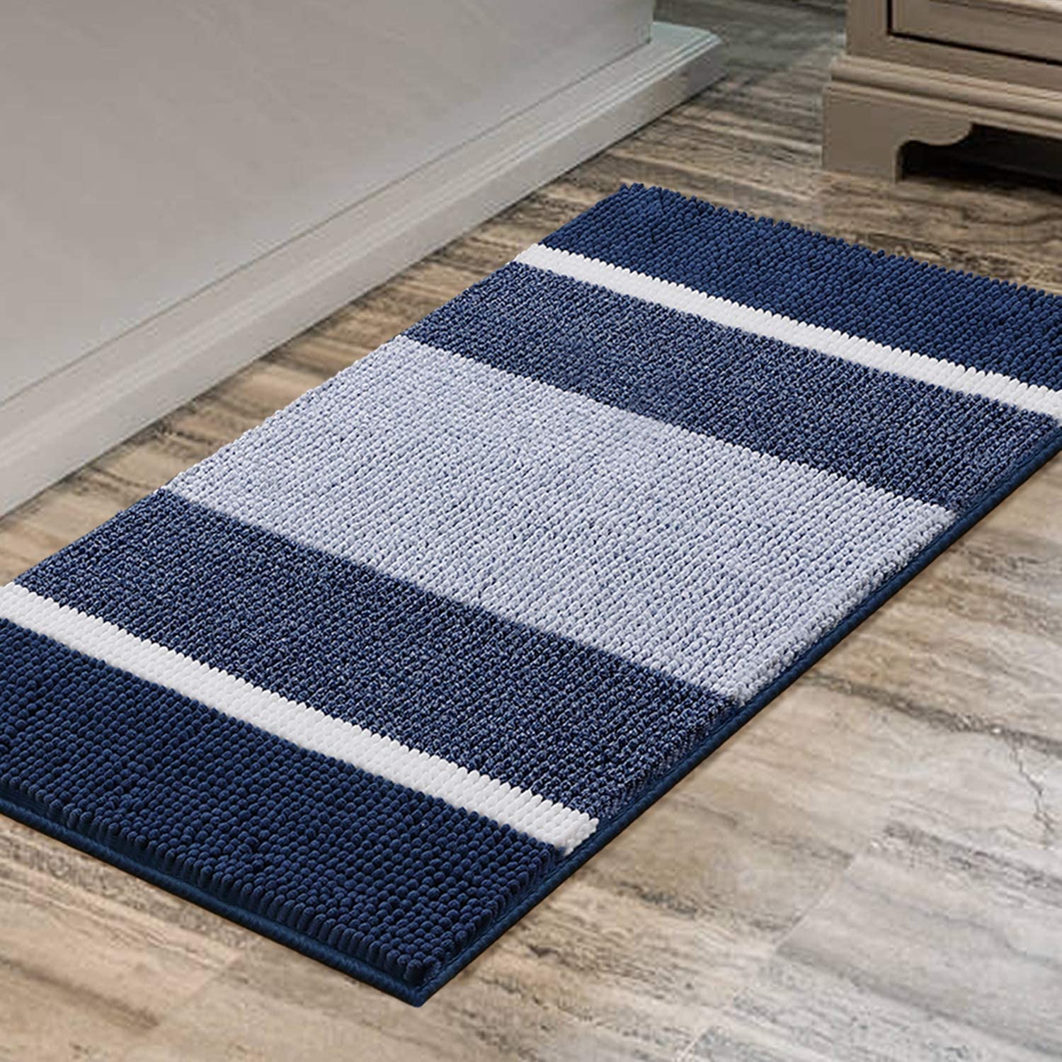 FASCINATDECO Luxury Chenille Bath Rug Bathroom Rug Gradient Stripe Pattern Machine Washable Microfiber Plush Bathmat, Ultra Absorbent Mat with Non Slip Backing for Bathroom (Navy,60 x 90 cm)