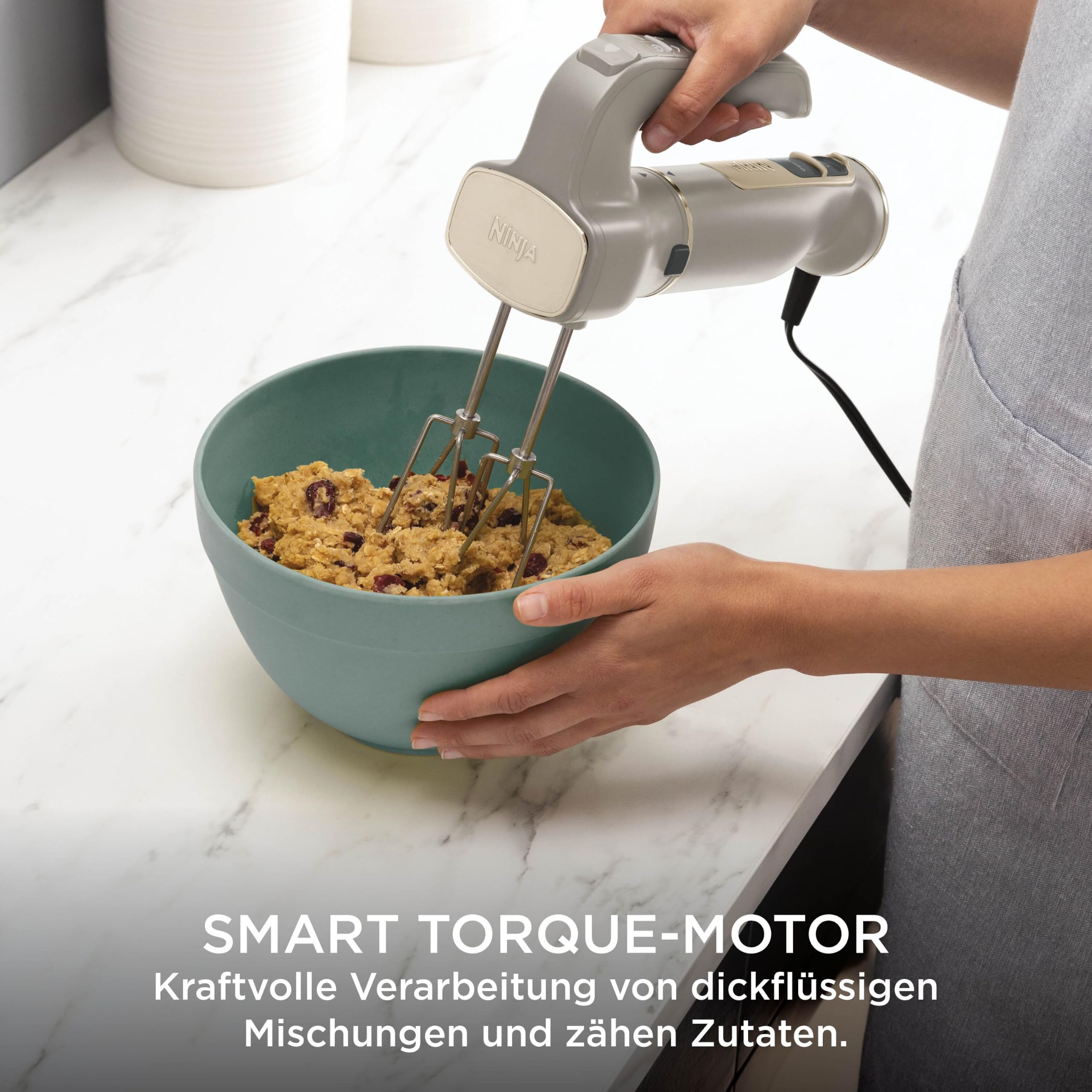 Ninja Foodi 3-in-1 Stabmixer Stufenweise Anlauf, 2 Misch-und 5 Rührgeschwindigkeiten zum Zerkleinern, Mischen, Kneten und mehr, spülmaschinenfest, Stone Gold CI100EUSTGD