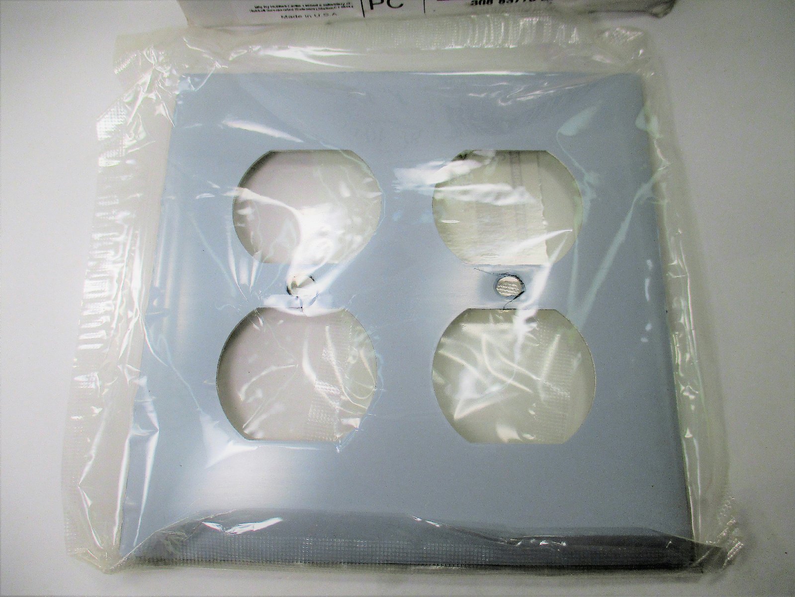 Hubbell SS82 Outlet Cover Stainless Steel 2 Gang 2 Duplex Receptacles Qty10 New