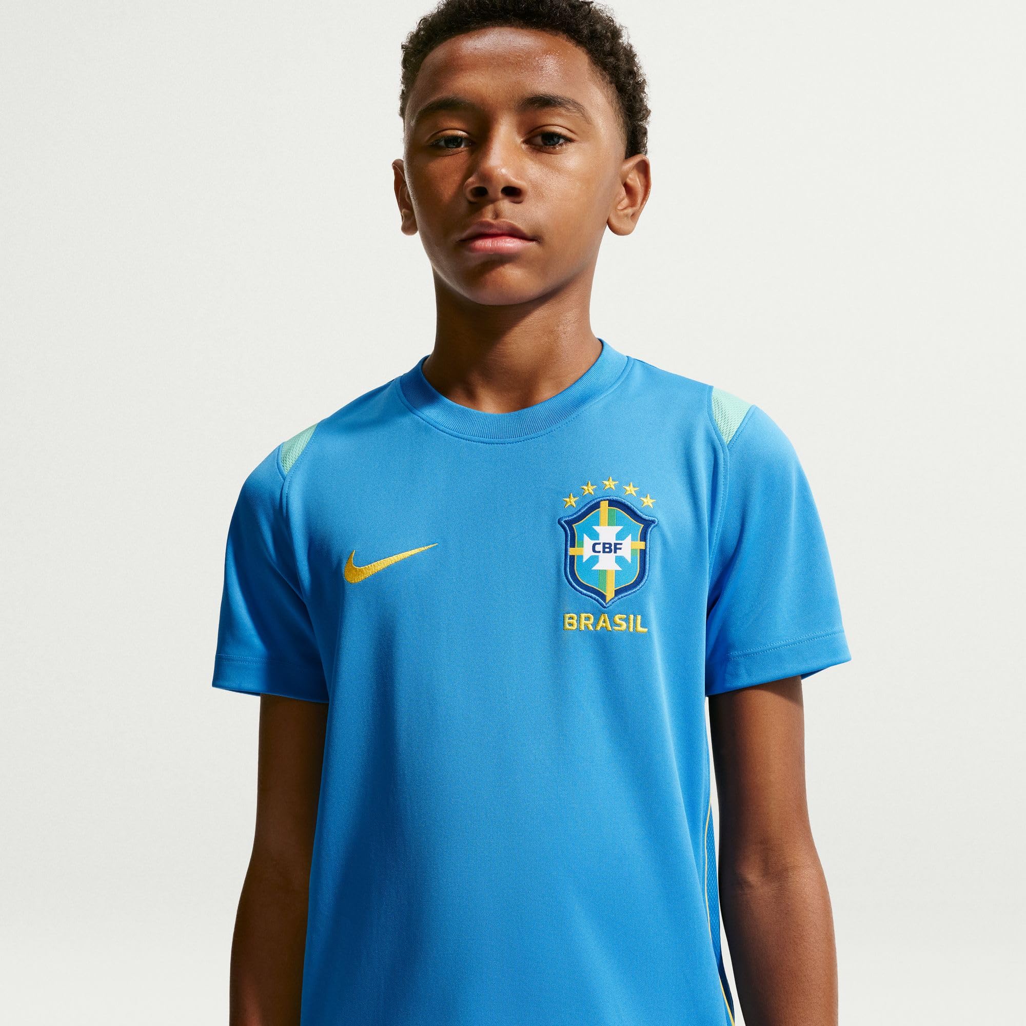 NIKE Top piłkarski z krótkim rękawem Uniseks - dzieci Brasilien Academy Pro Nike Dri-fit Kurzarm-fußballoberteil Aus Strickmaterial Für Ältere Kinder