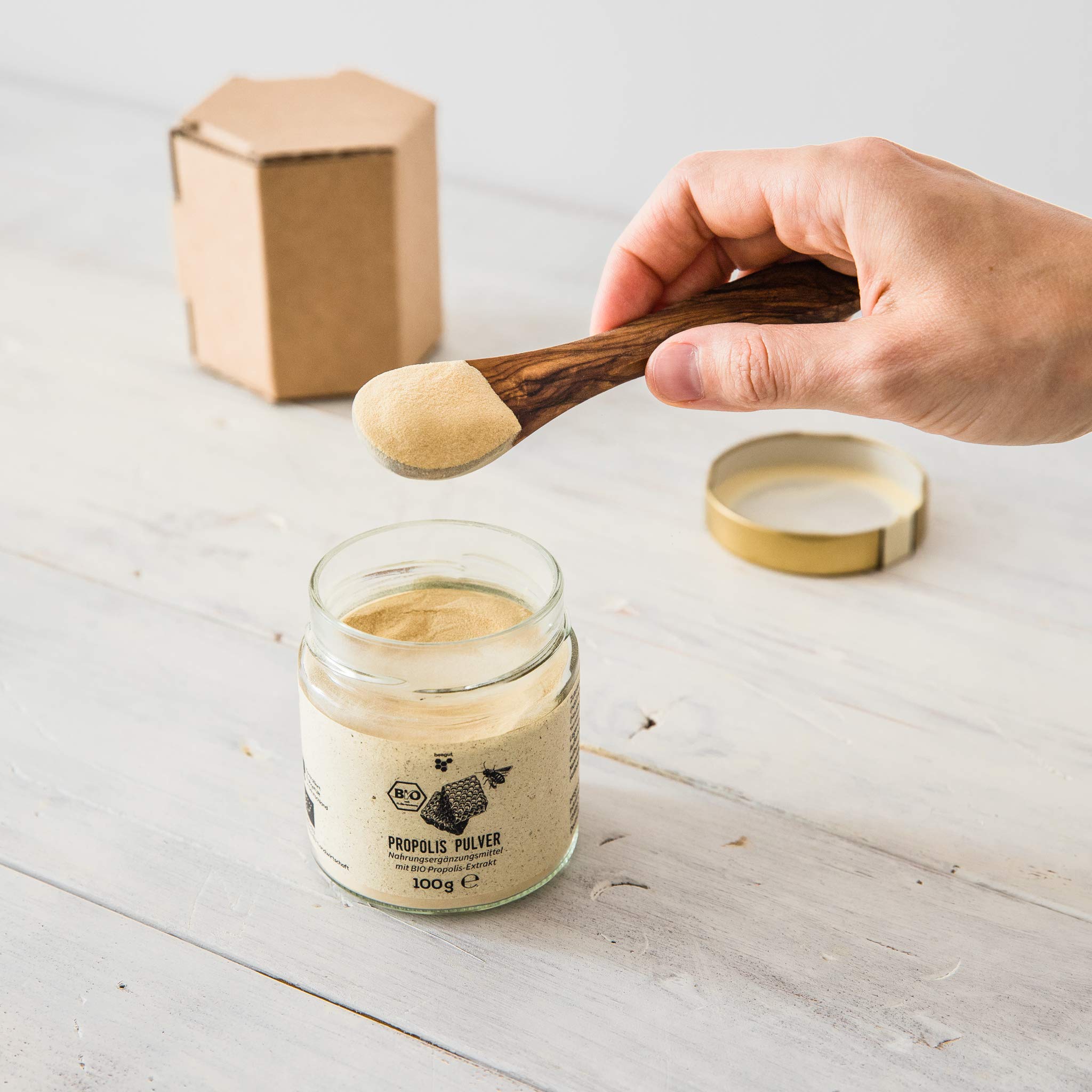 beegut BIO Propolis Pulver, zur Einnahme oder Herstellung eigener Produkte, 100g Propolispulver aus kontrolliert biologischem Anbau, nachhaltige Verpackung