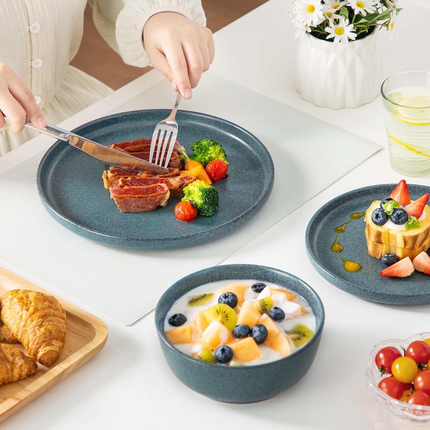 vancasso ZERMATT Dinnerware Set for 8, 24 Pieces Plates and Bowls Sets for Kitchen, Stoneware Dish Set with Scratch Resistant, Dishwasher & Microwave Safe, Blue