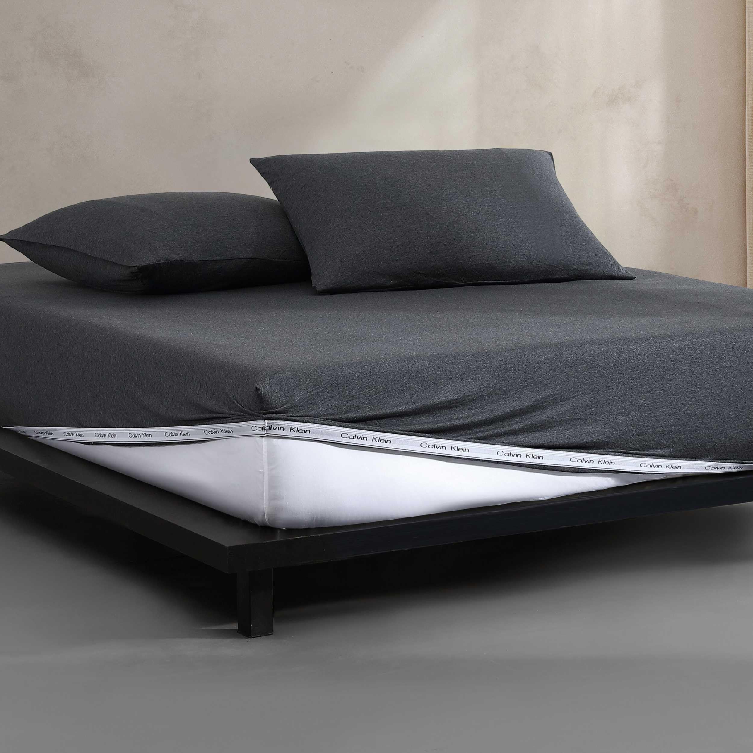 Calvin Klein - Twin Size Sheets Set, Lightweight Sheets Made from a Naturally Soft Cotton Blend - Bed Sheets with Matching Pillowcase & Fitted Sheet (Modern Cotton Gunmetal Grey)