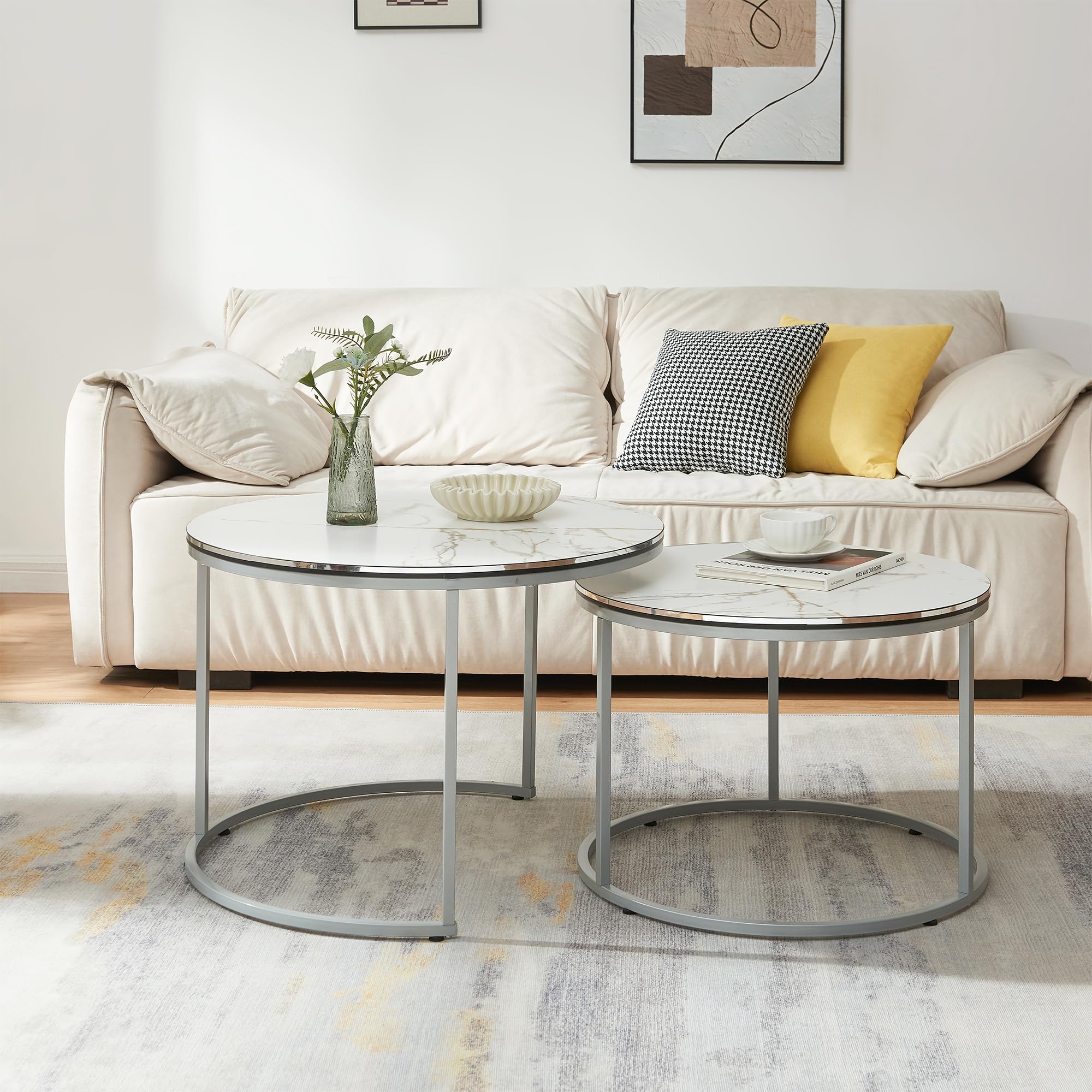 [en.casa] Set di 2 Tavolini da Salotto Sovrapponibili con Piano Rotondo in Truciolare e Telaio in Metallo Tavoli Bassi Salvaspazio - Effetto Marmo Bianco/Argentato