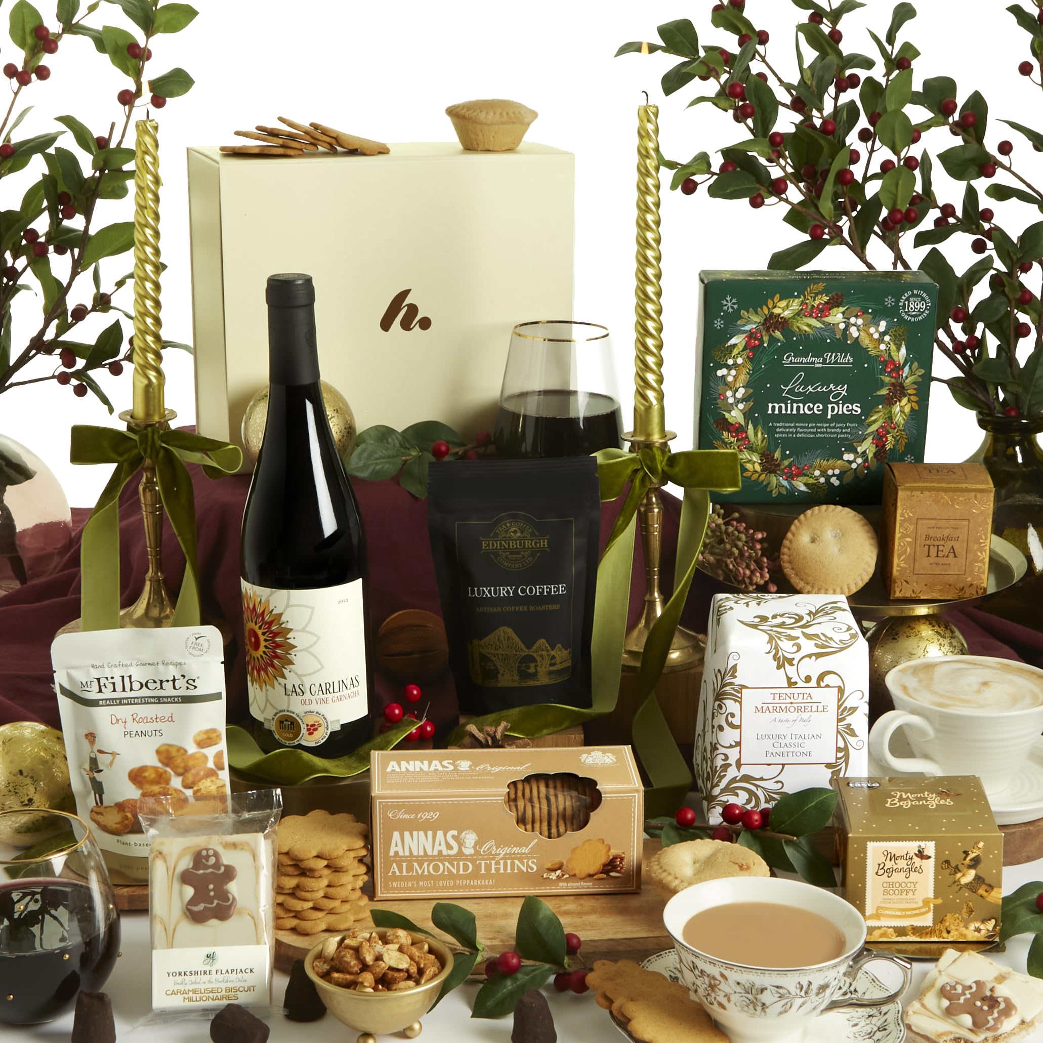 Christmas Cracker Gourmet Food & Red Wine Hamper – Christmas Hamper for Couples, Friends & Family with Luxury Mince Pies, Panettone & Artisan Chocolate Truffles – Clearwater Hampers & Gourmet Gifts