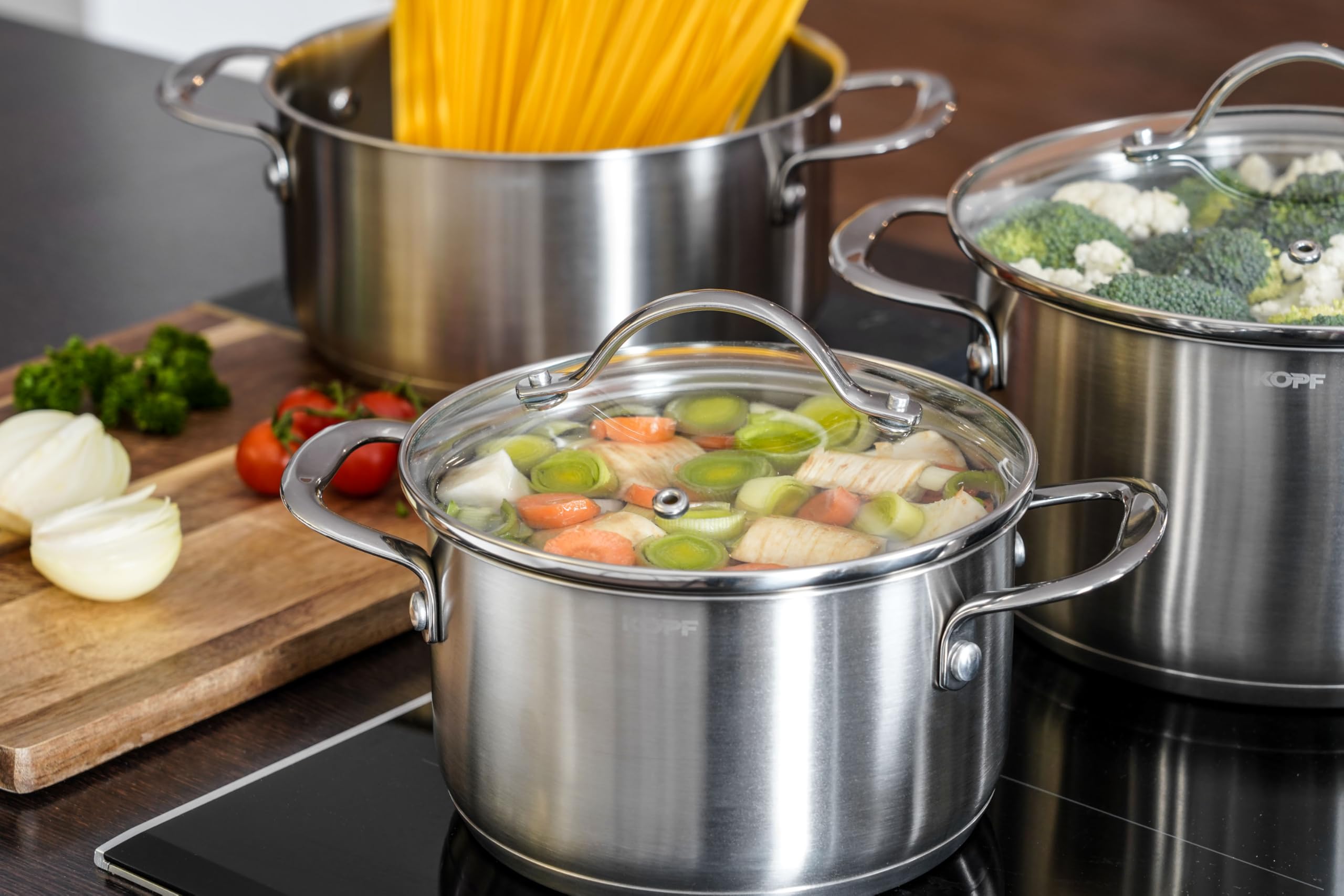 KOPF Topfset Induktion Clara 8-teiliges Kochtopf Set mit Edelstahl Töpfe | Backofen & Spülmaschinen geeignet | Topf Set für alle Herdarten | 4 Kochtöpfe, 1 Stielkasserolle, 3 Glasdeckel | Literskala