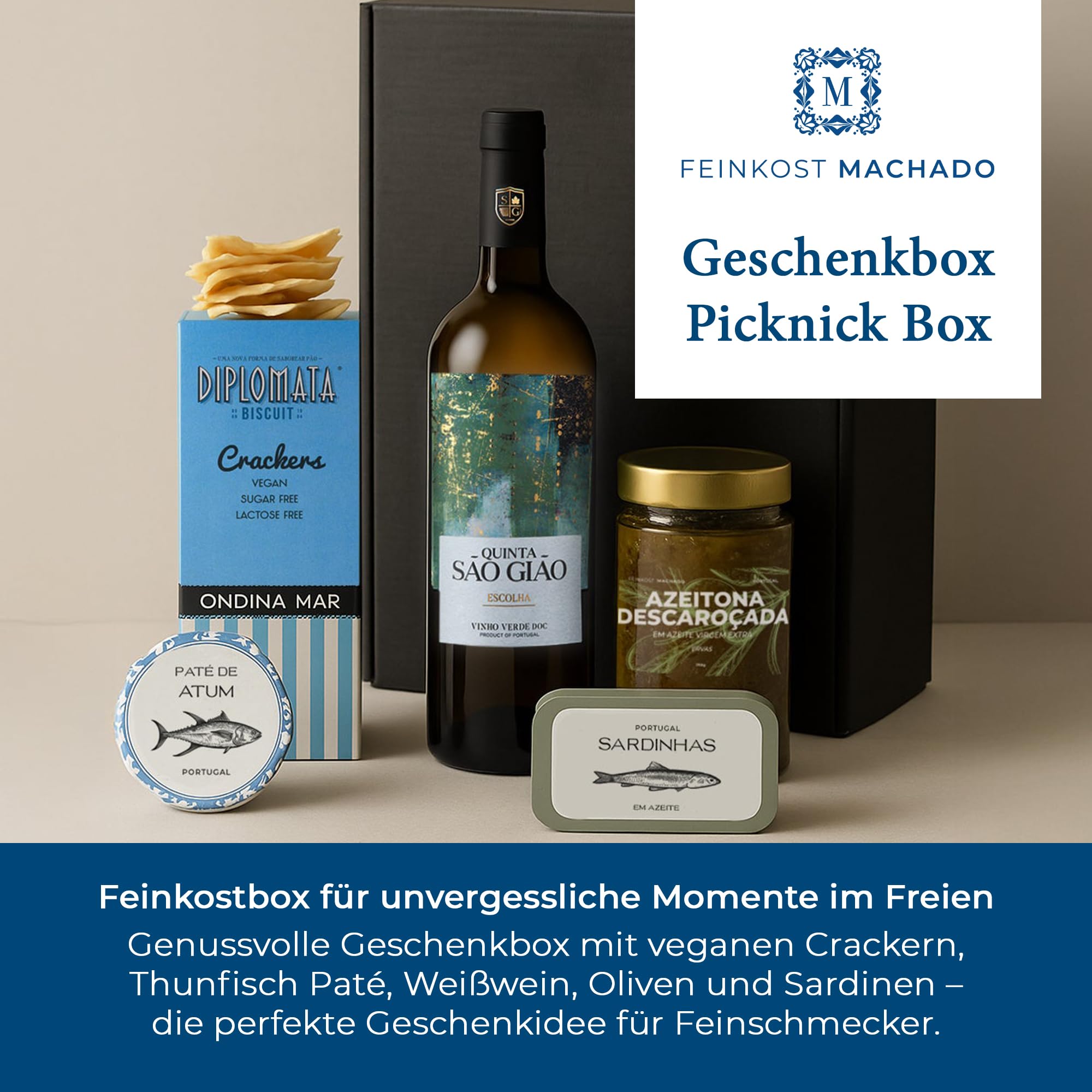 Feinkost Machado – Geschenkbox „Picknick Box“ | Portugiesische Feinkost für Genussmomente im Freien | Vinho Verde, Thunfisch Paté, Sardinen, Oliven & Cracker – Perfekt für Picknicks oder als Geschenk