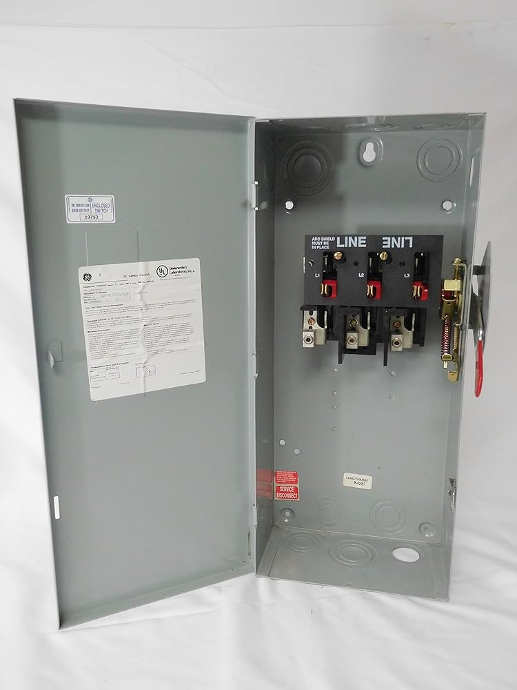 GE TGN3323 3 Wire 3 Pole Non-Fusible General-Duty Safety