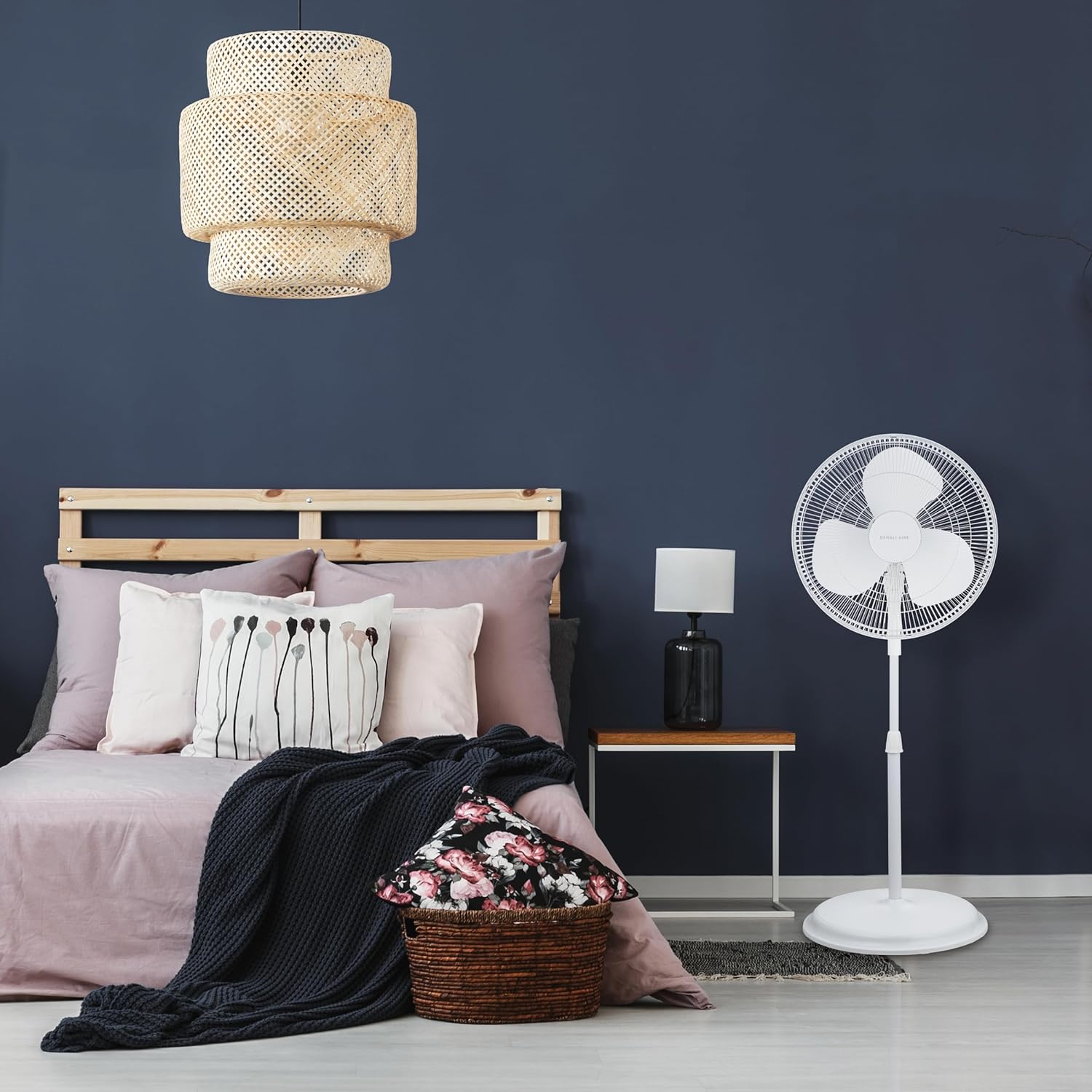 1DAFP16 16" Oscillating Pedestal Fan with 3 Speed Settings, Adjustable height and tilting head, Wide angle oscillation, White