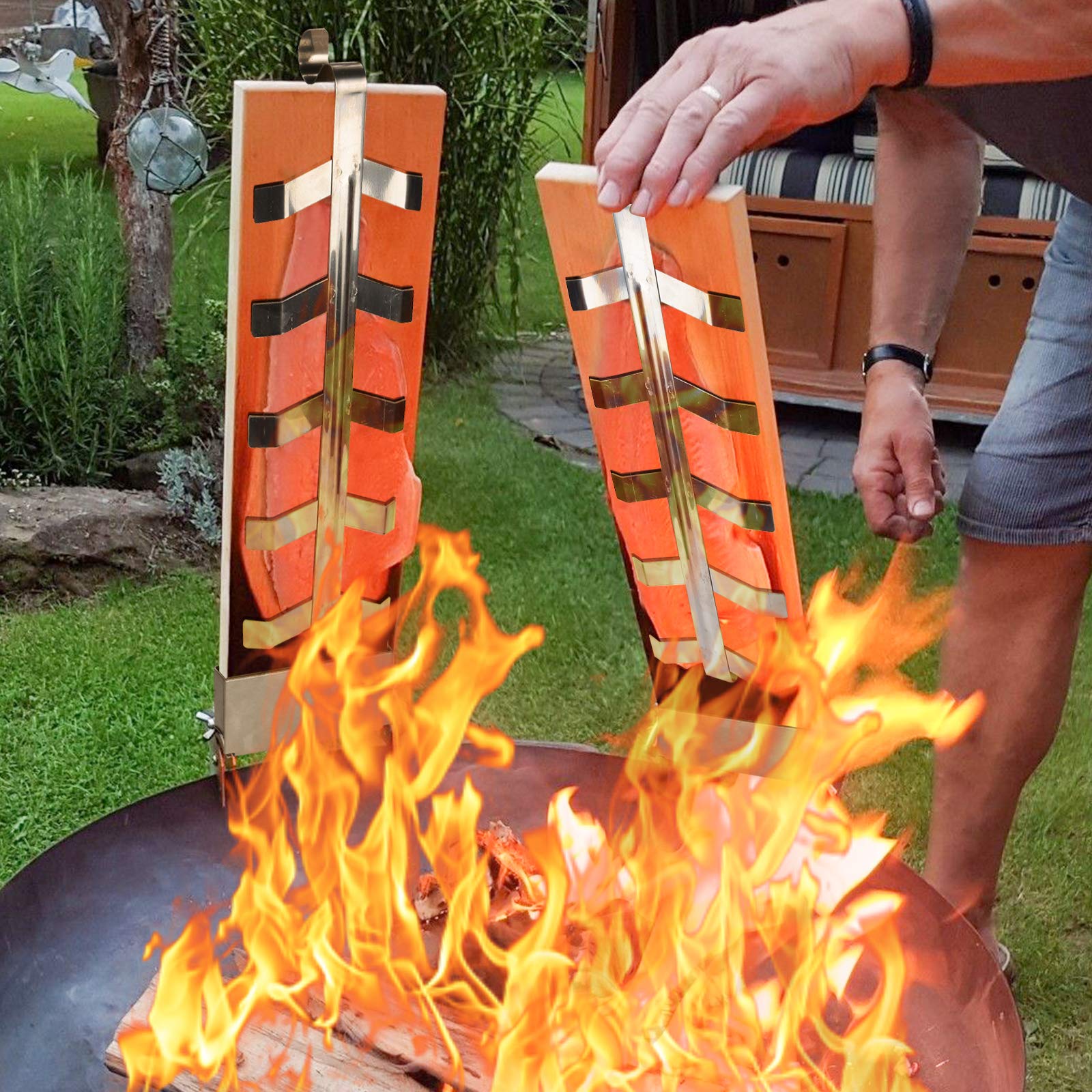 Yakimz Set van 2 zalmplanken met roestvrijstalen houder, rookplank, 5 niveaus instelbare vlamzalm, zalm tot 2,5 kg, zalmplanken voor vuurschaal, vuurton, vuurmand, barbecue, horeca Yakimz Set van 2 zalmplanken met roestvrijstalen houder, rookplank, 5 niveaus instelbare vlamzalm, zalm tot 2,5 kg, zalmplanken voor vuurschaal, vuurton, vuurmand, barbecue, horeca