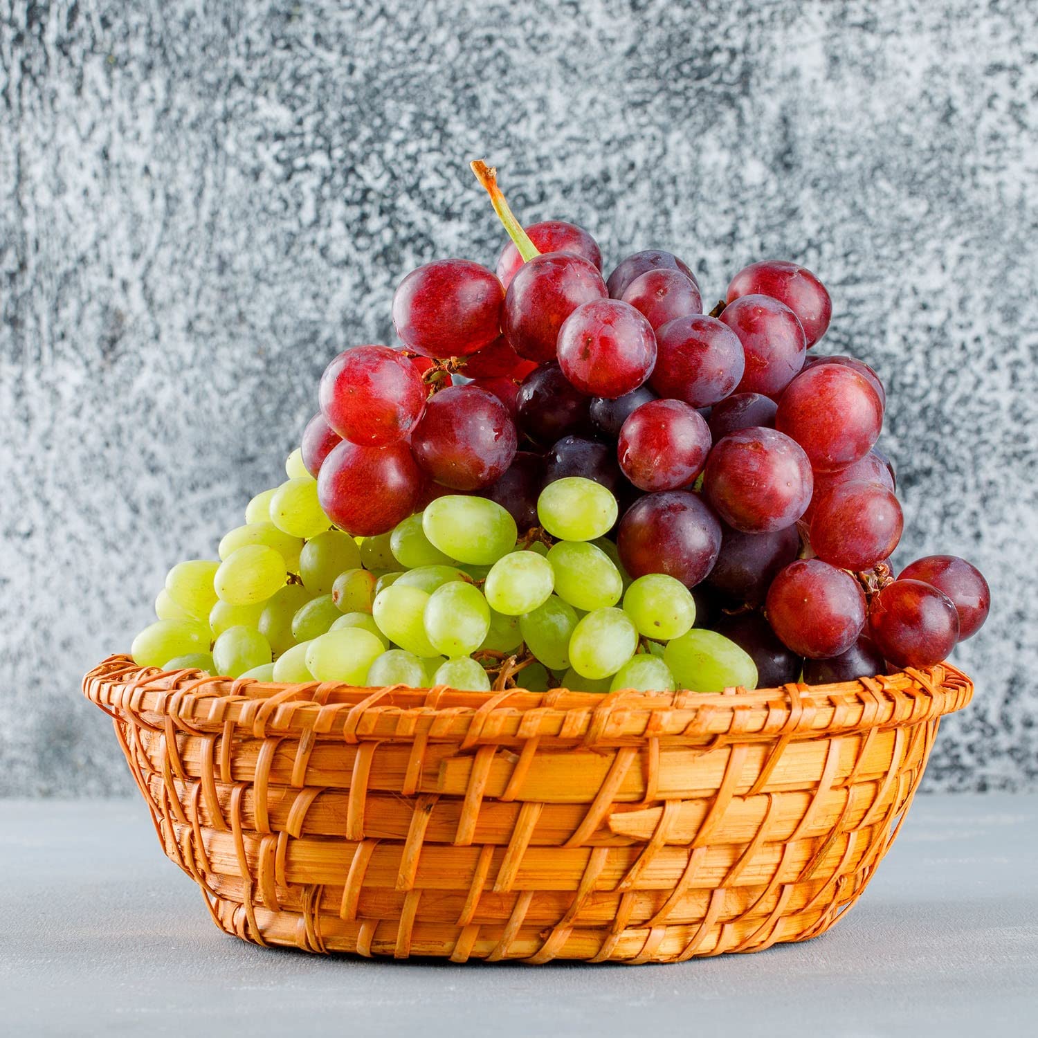 Frische kernlose Trauben sehr süß | blau, rosé und grün | 1 kg (Sultana Trauben)