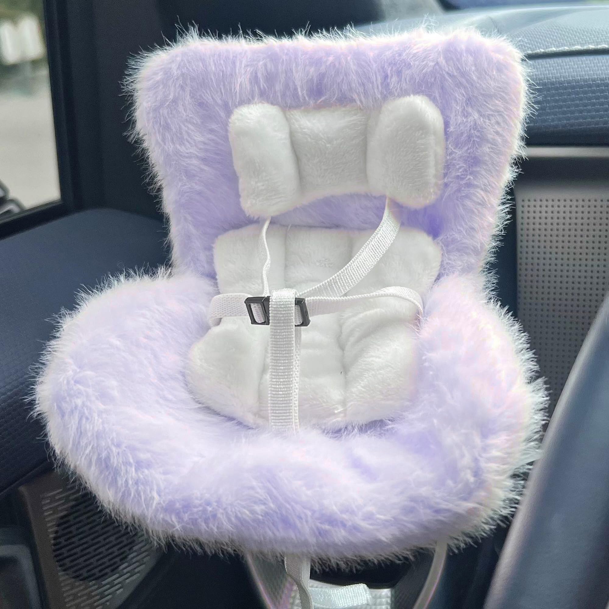 Doll Car Seat with Soft Furry Cushion for 10-17cm Dolls, Clips onto Car Air Vent, Cute Doll Chair for Desktop Display, Fashionable Car Decoration