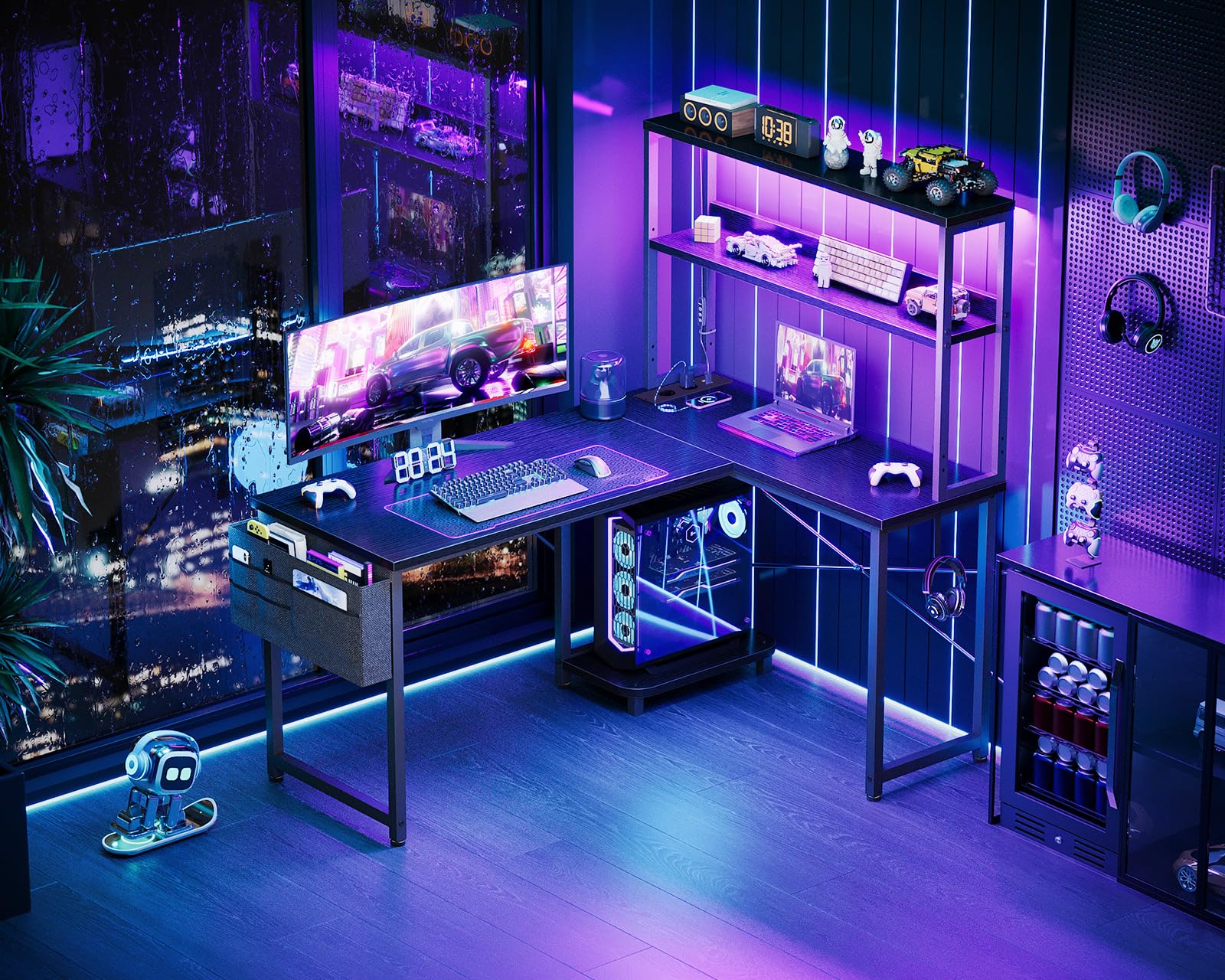 Coleshome Scrivania Gaming con LED e Prese, 110 × 80 cm Scrivania Gaming Angolare Reversibile con Scaffali Portaoggetti, Scrivania Angolare con Borsa Portaoggetti per Giocatori, Nero