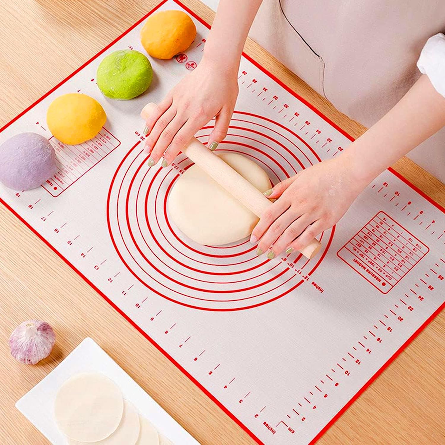 パンこね台 クッキングマット【40cm×60cm】パン作り パン作り道具 耐熱 滑らかな表面 お手入れが簡単 滑り止め 便利な収納 (レッド)