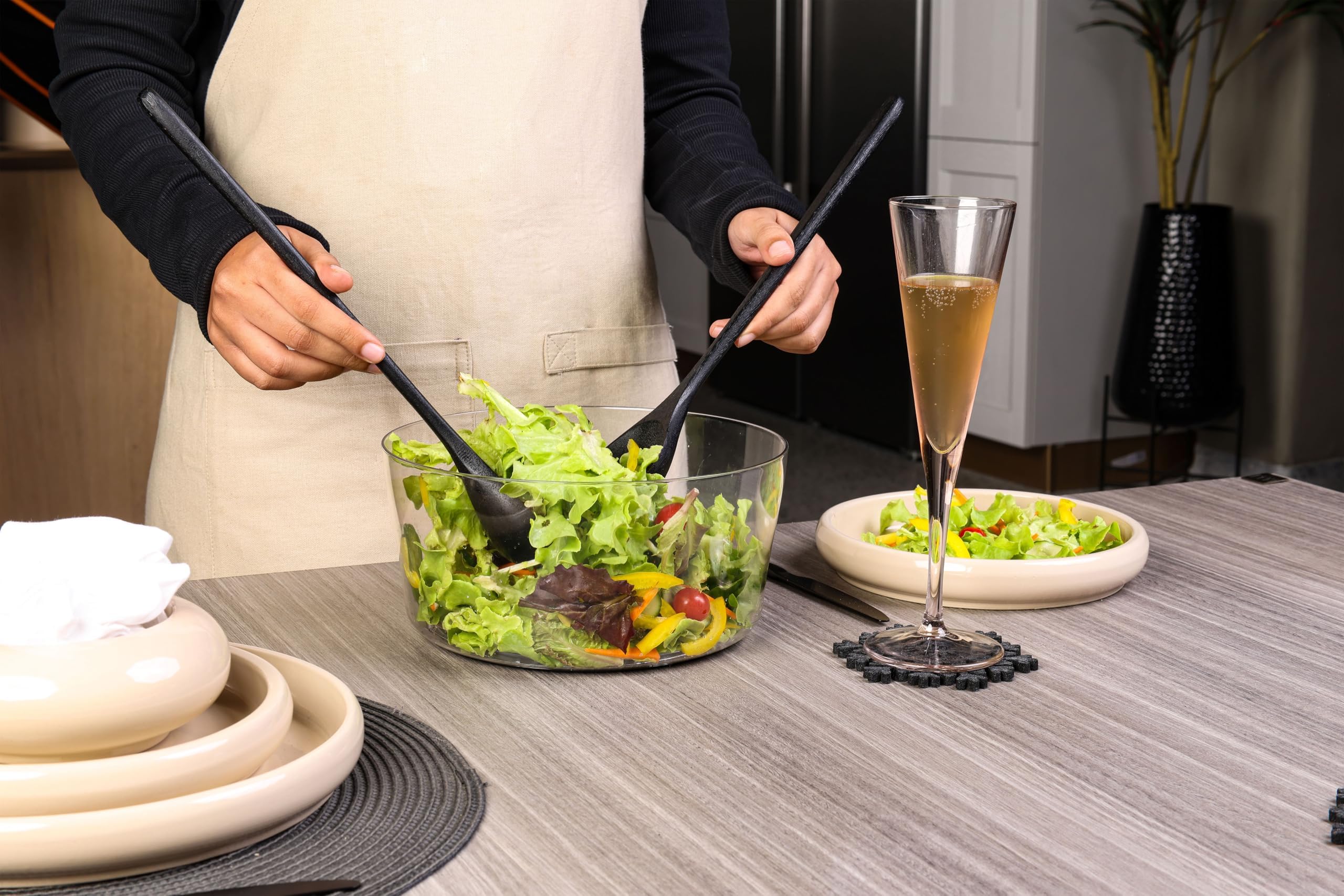 Zyliss Easy Spin Classico Centrifuga per Insalata Piccola 3,5 L, Tecnologia AquaVent™, Cordicella e Pulsante d'Arresto, Scarico, Base Antiscivolo, Senza BPA, Asciuga Insalata Centrifuga, Grigio