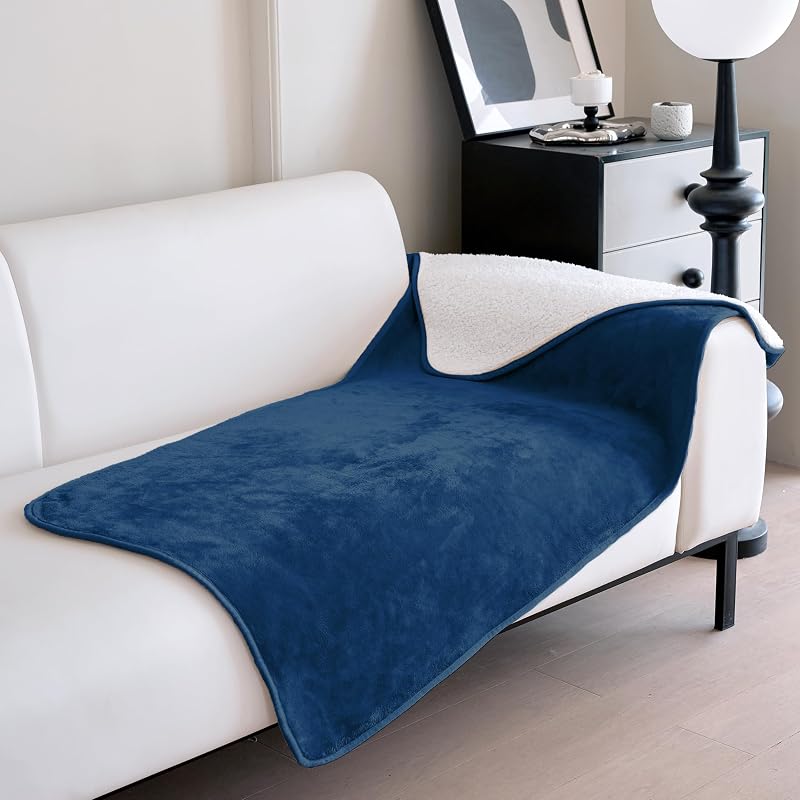 Manta impermeável reversível de flanela e Sherpa para cães e gatos gogobunny Azul-marinho 76,2 x 177,8 cm
