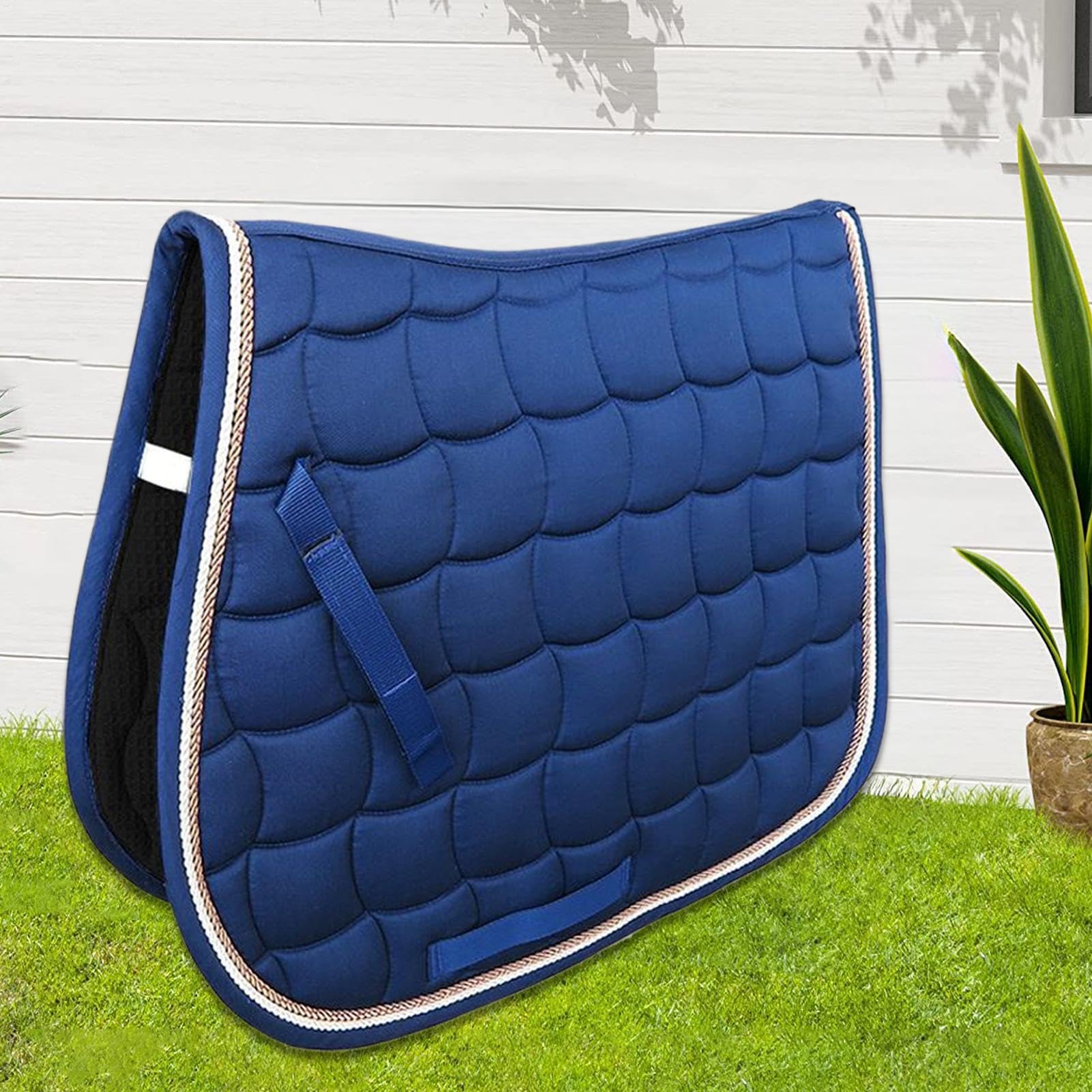 Generisch Tapis de Selle Multi-usages - avec Fond Respirant - Produits Confortables - Amortisseur réglable en Mousse à mémoire de Forme - Demi-Cible de fléchettes - pour - pour l'intérieur et