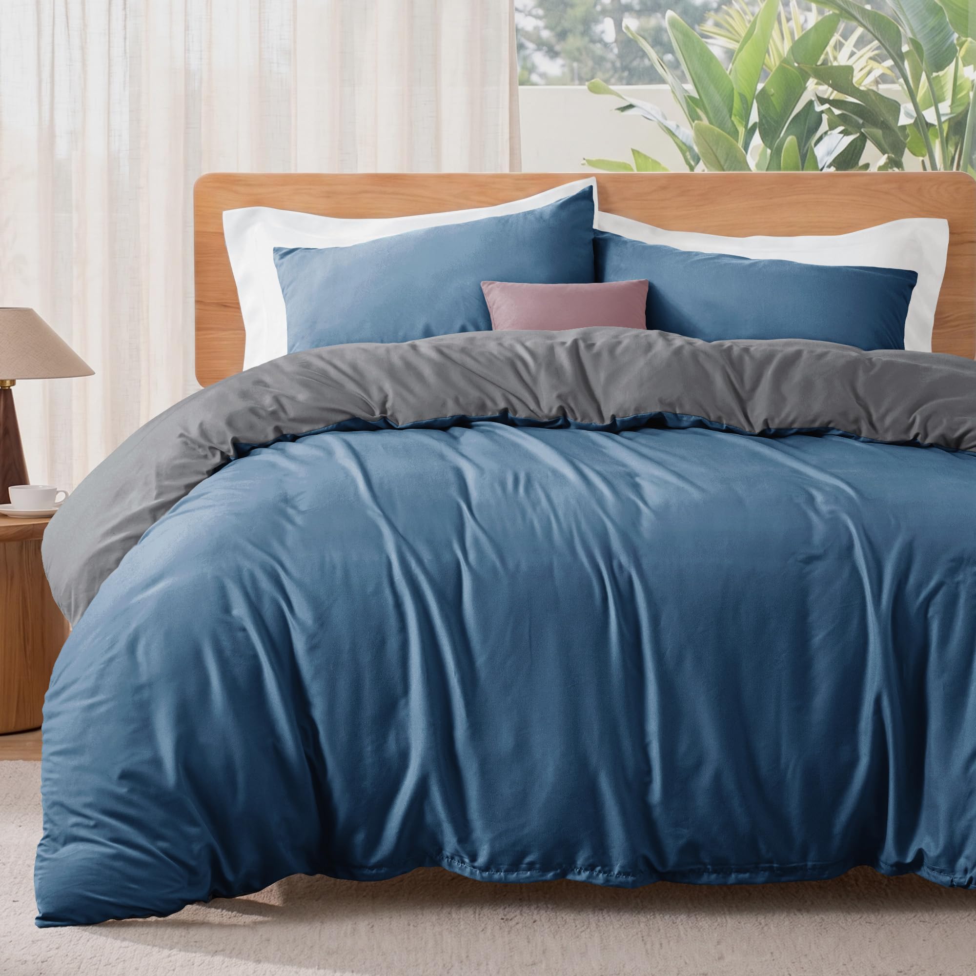 Exclusivo Mezcla Double Duvet Cover Sets - 3 Pcs Pre Washed Bedding Set with Zipper Closure and Corner Ties, Reversible Brushed Microfiber Quilt Cover with 2 Pillowcases, Navy/Grey
