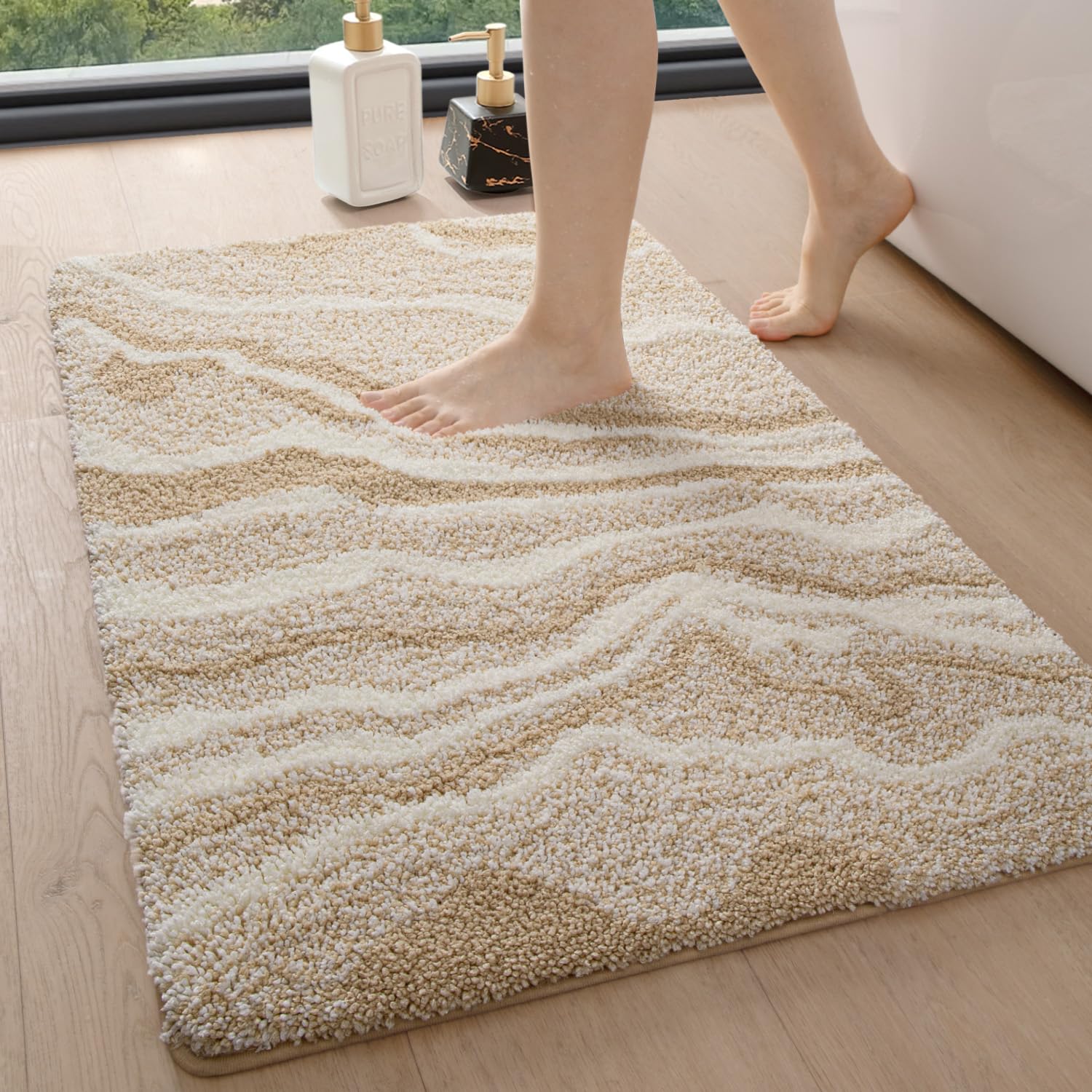 DEXI Tapis Salle de Bain Antidérapant 44 x 76 cm, Super Absorbant, Design Moderne, Lavable en Machine, pour Baignoire, Douche, Chambres, Beige