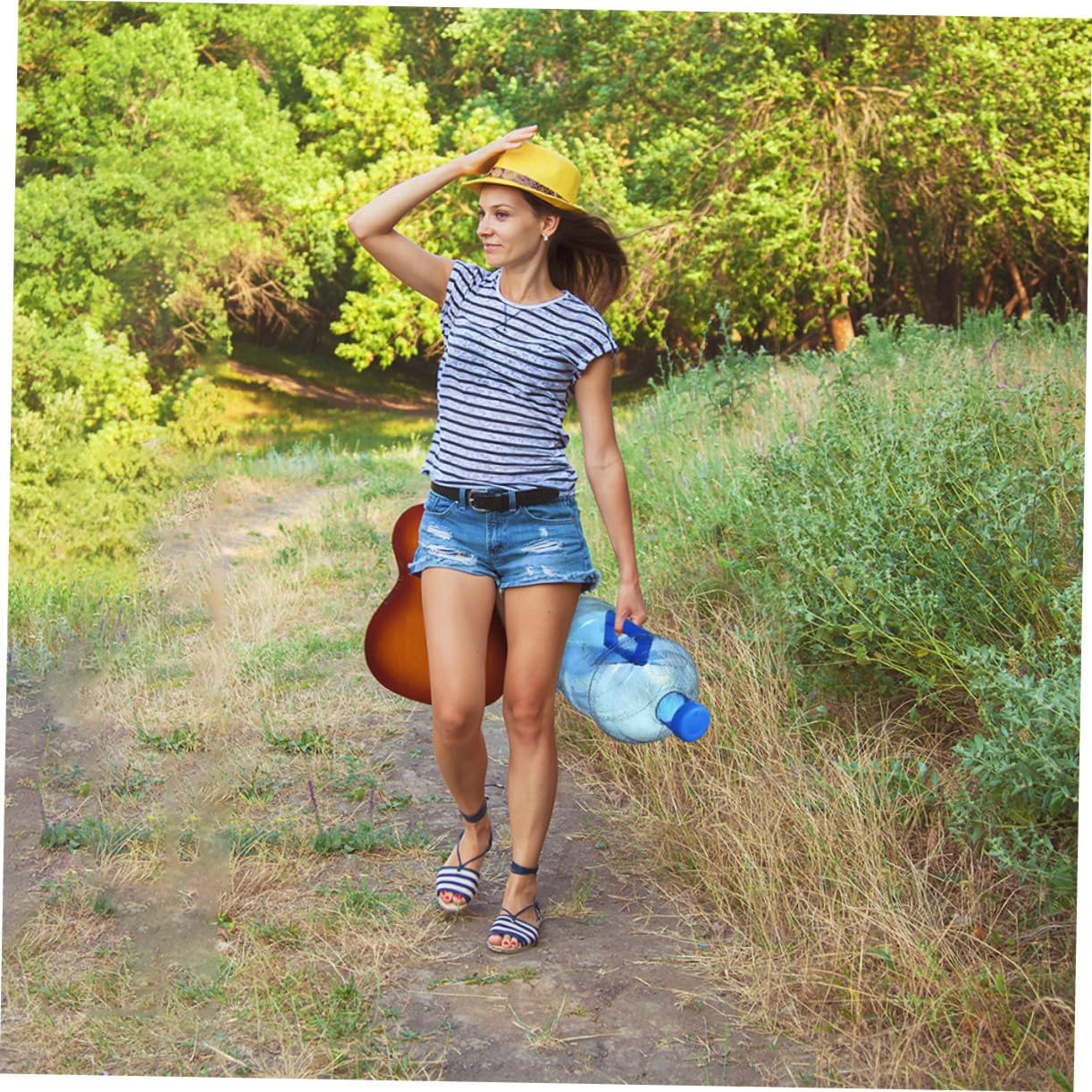 Thickened PET Water Bucket Large Capacity Water Jug Handle for Home and Outdoor Use for Camping Hiking and Emergency