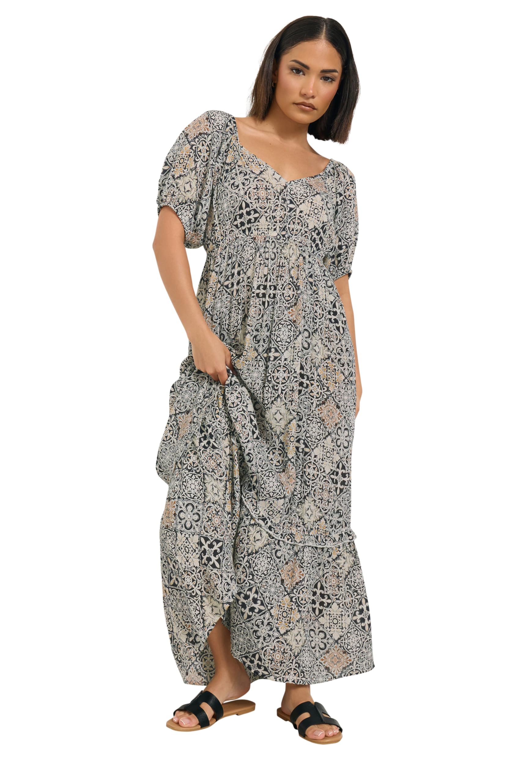 Pixiegirl Women's Black Petite Tile Print Puff Sleeve Maxi Dress Petite