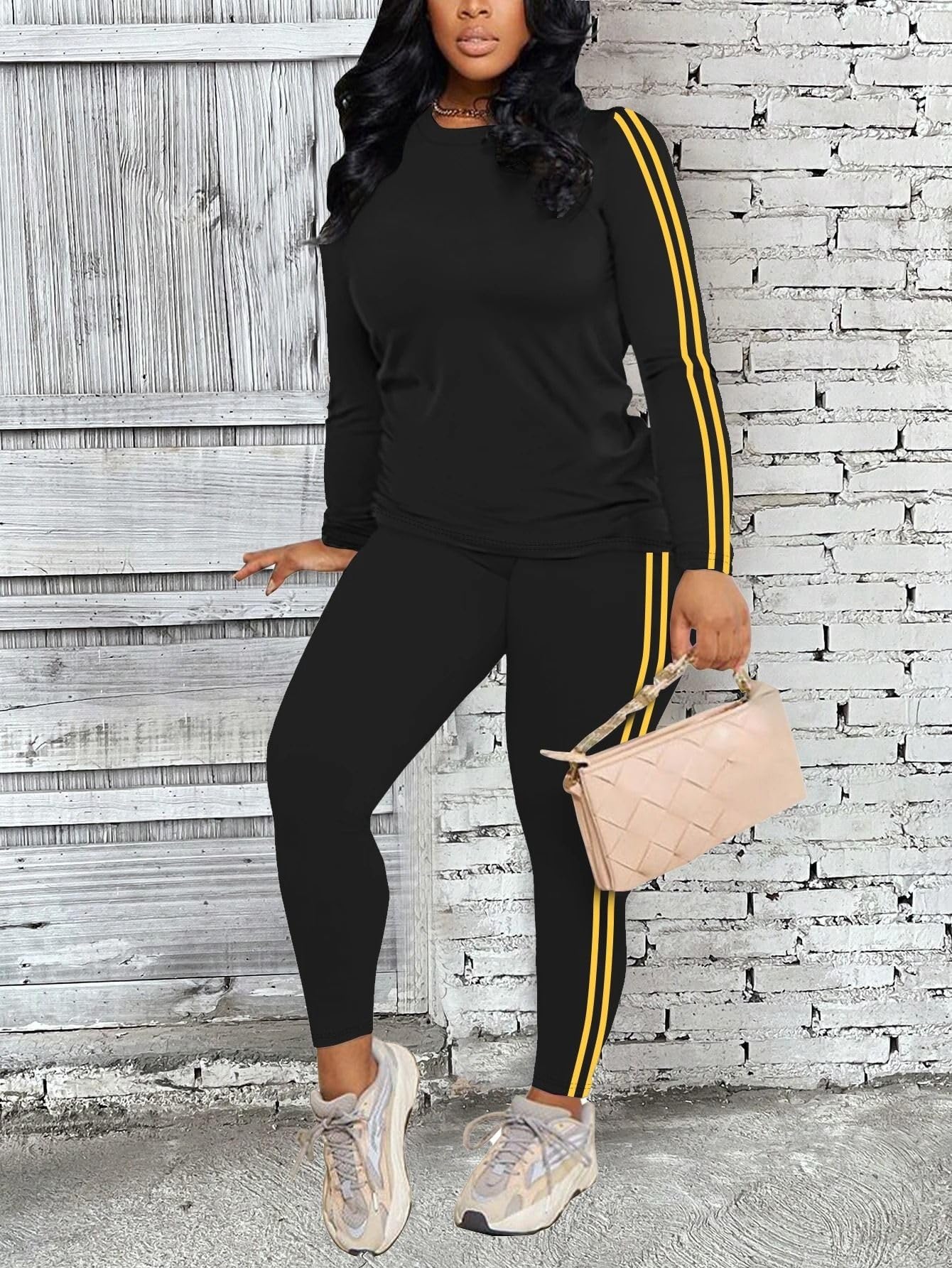 Conjunto de Yoga de 2 Piezas para Mujer: Parte Superior Rayada y Pantalón, Atuendo Transpirable