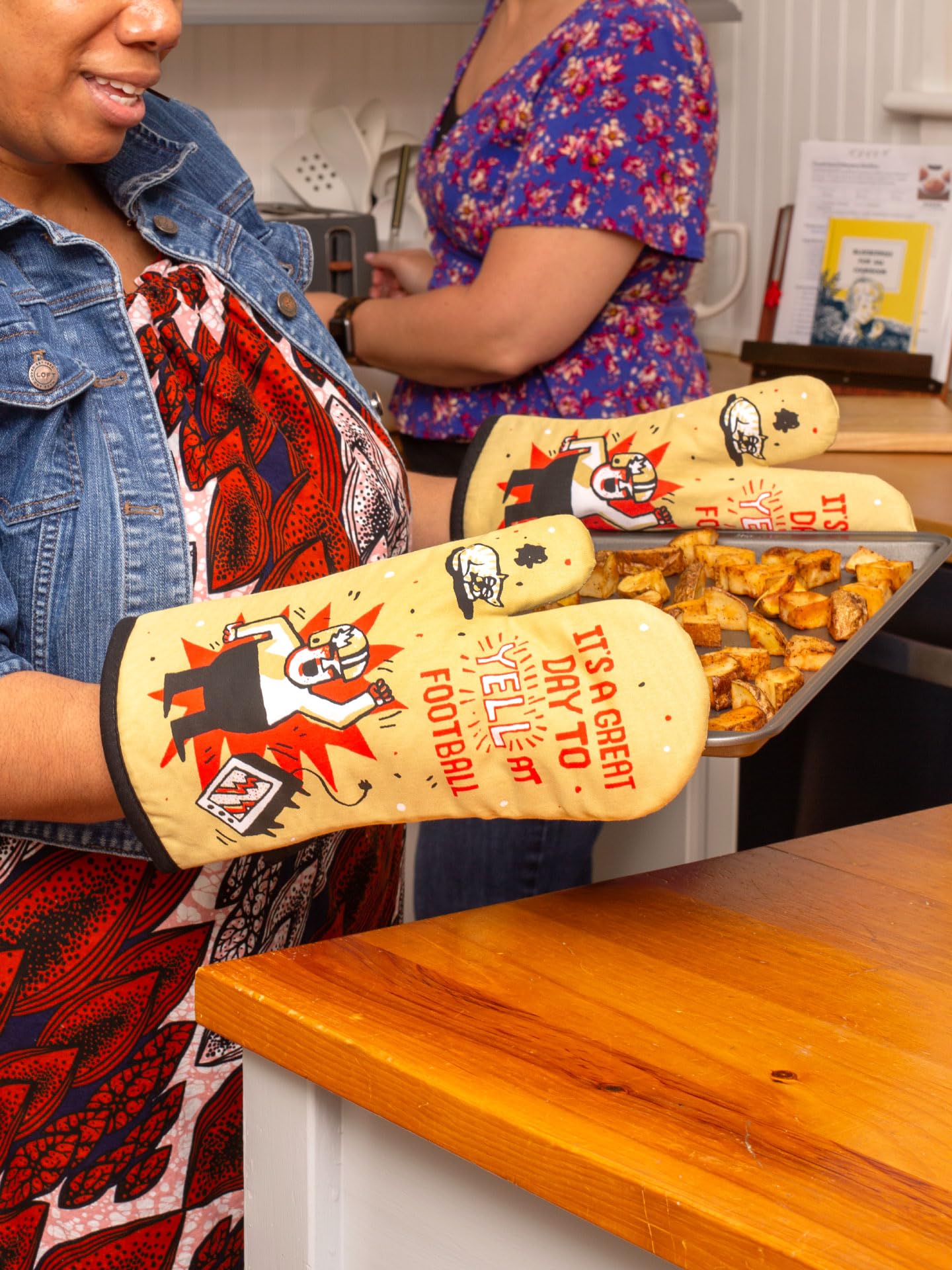 Blue Q Oven Mitts - Cute Kitchen Accessories & Kitchen Gifts - A Great Day view 5